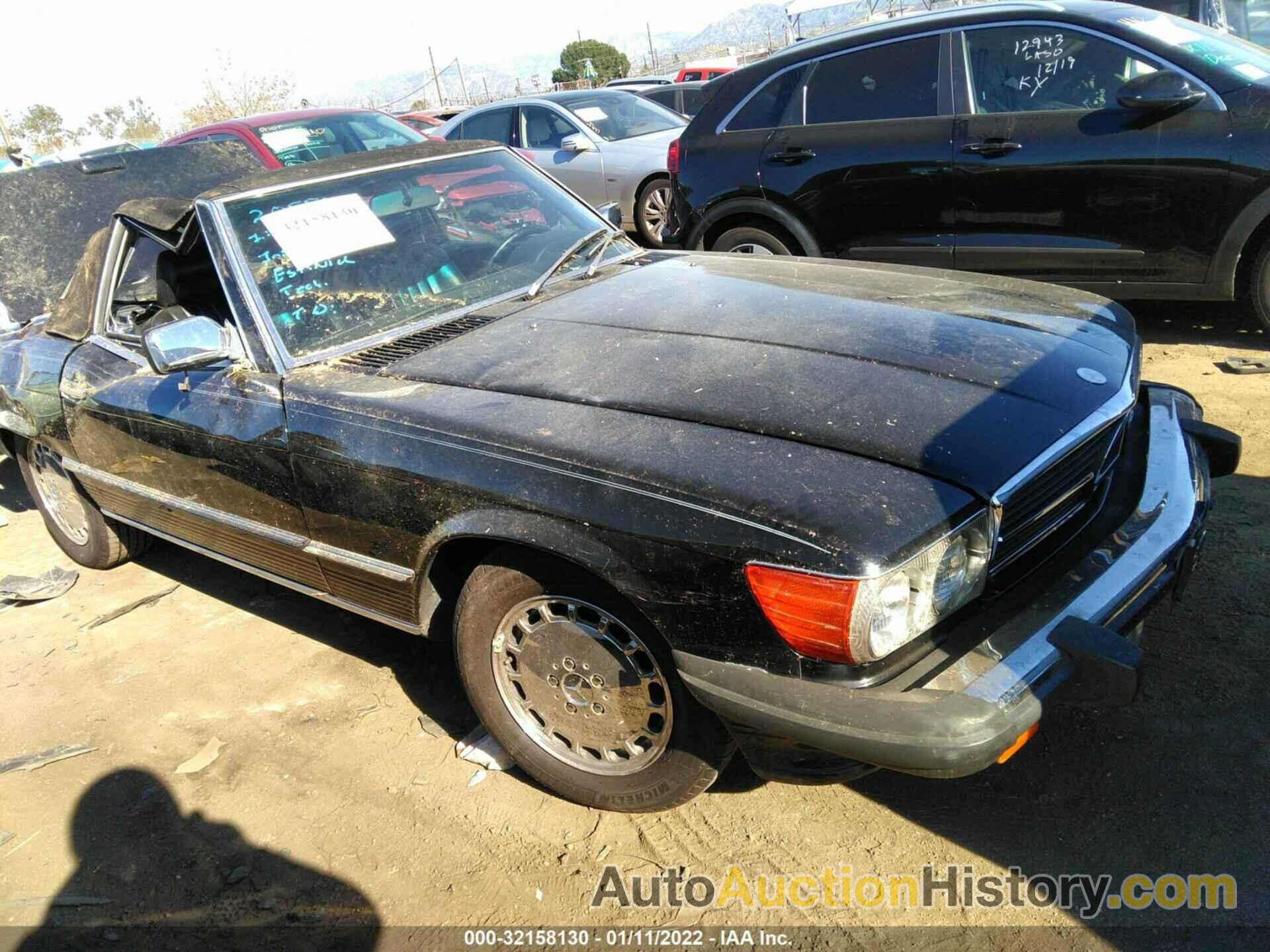 MERCEDES-BENZ 560 SL, WDBBA48D6JA086719