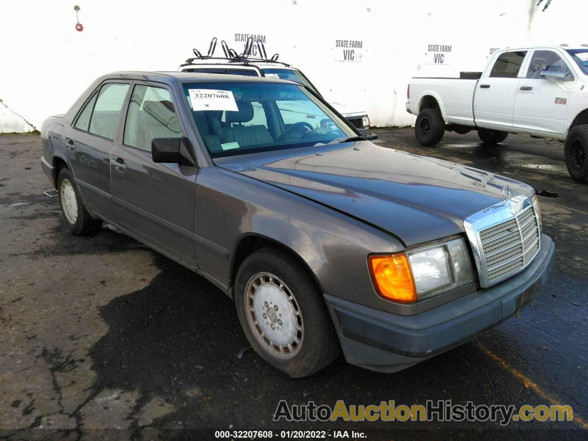 MERCEDES-BENZ 260 E, WDBEA26D7JA731401