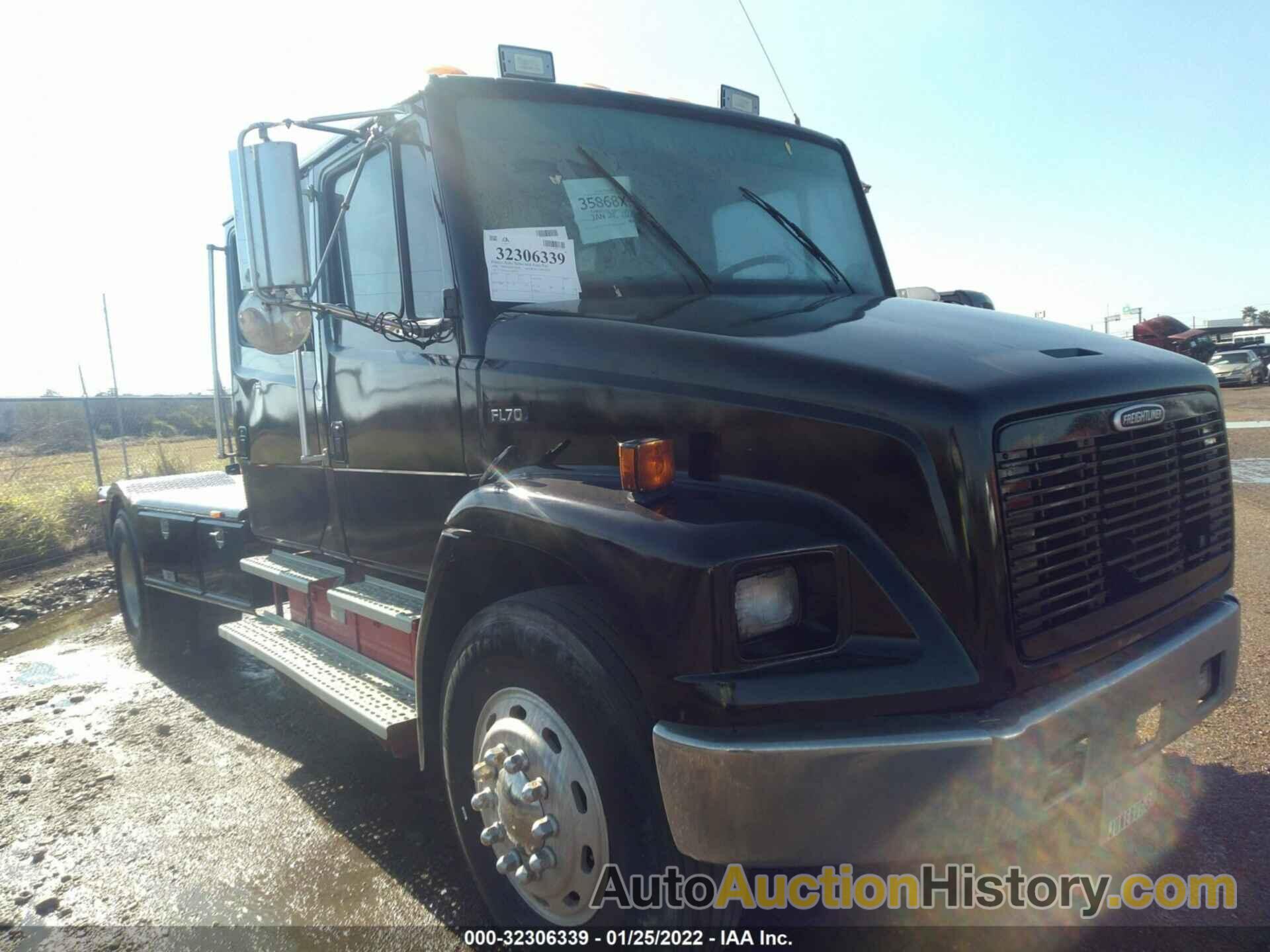 FREIGHTLINER FL70 FL70, 1FUWHLBA2TH819150