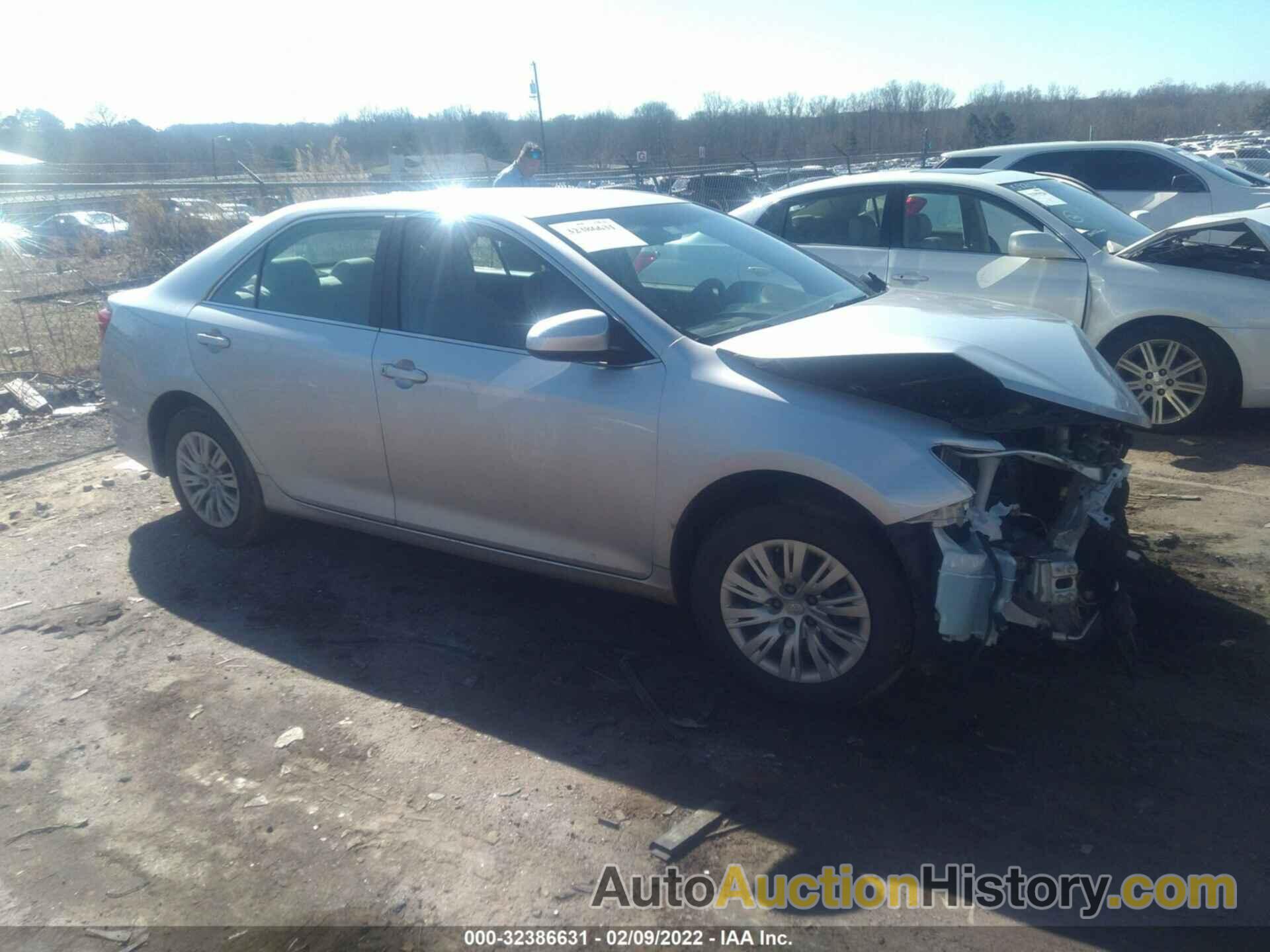 TOYOTA CAMRY L/LE/SE/XLE, 4T1BF1FK2CU609833