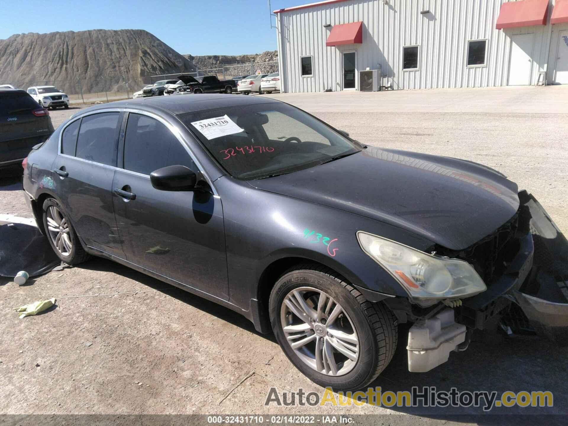 INFINITI G37 SEDAN JOURNEY, JNKCV61E99M015113