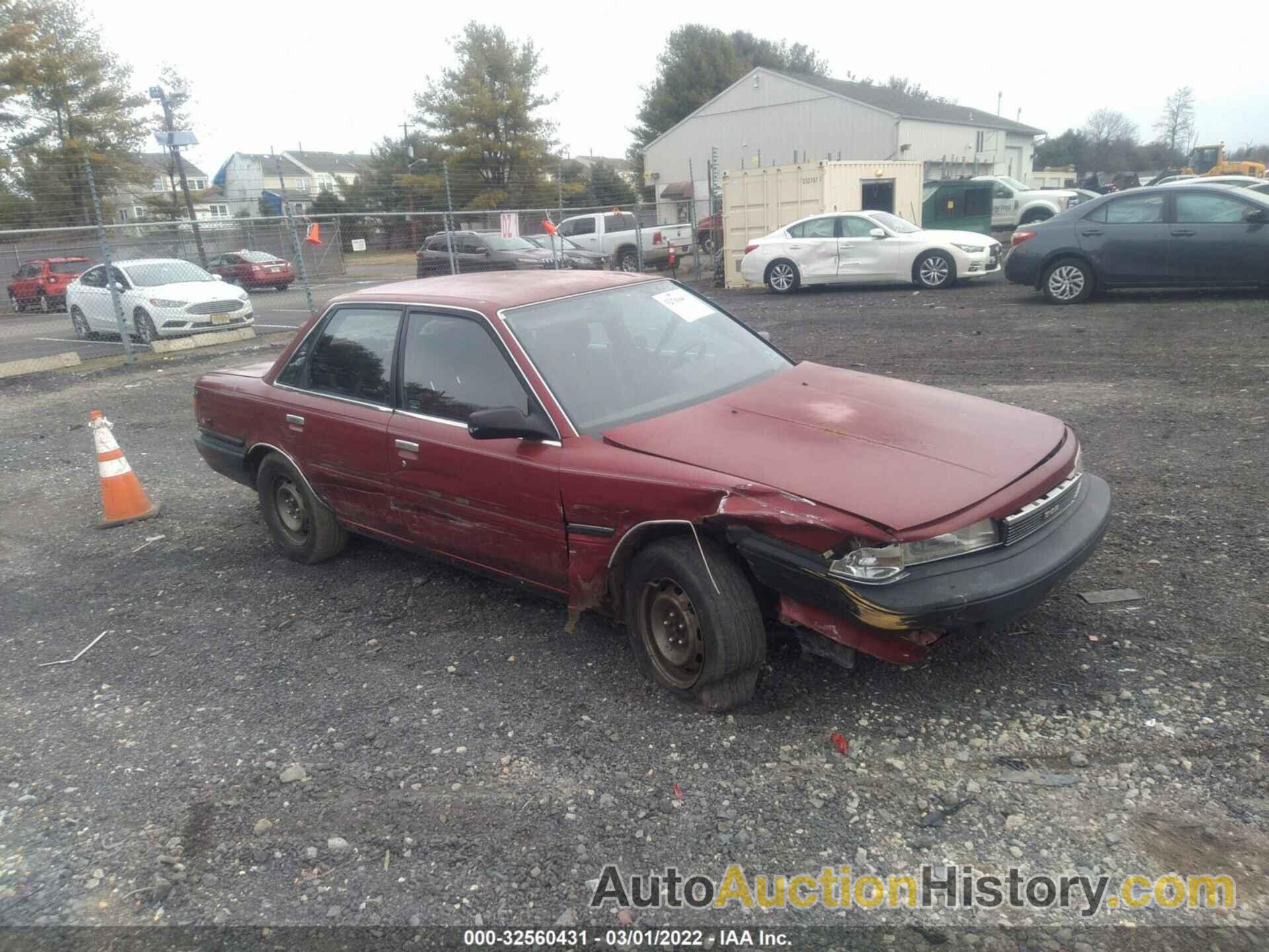 TOYOTA CAMRY DLX, 4T1SV21E8KU018981