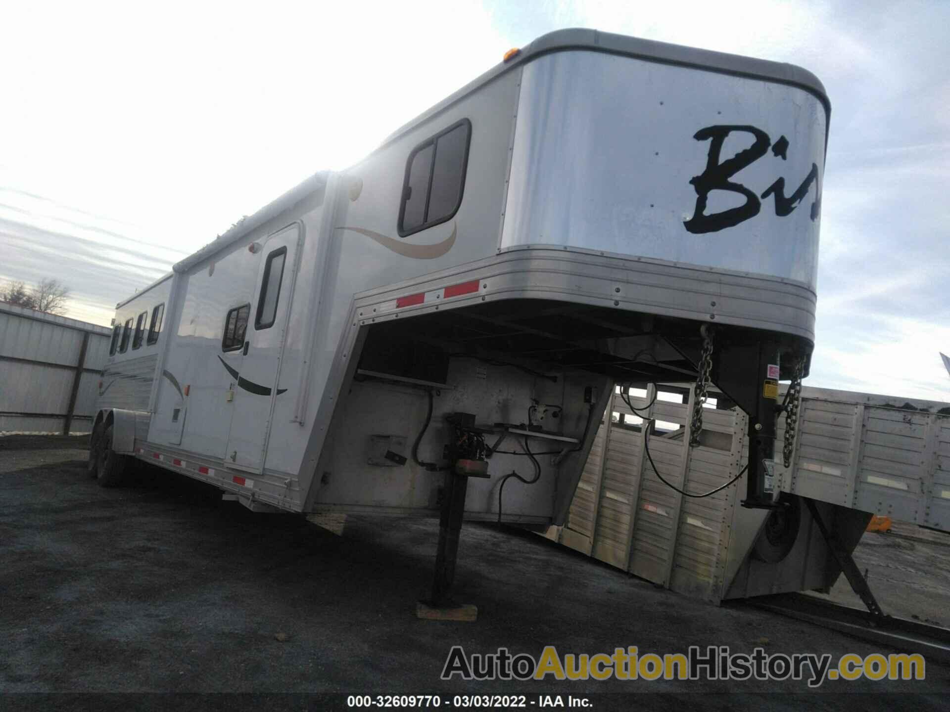 BISON ENCLOSED TRAILER, 51Y345H26D2002531