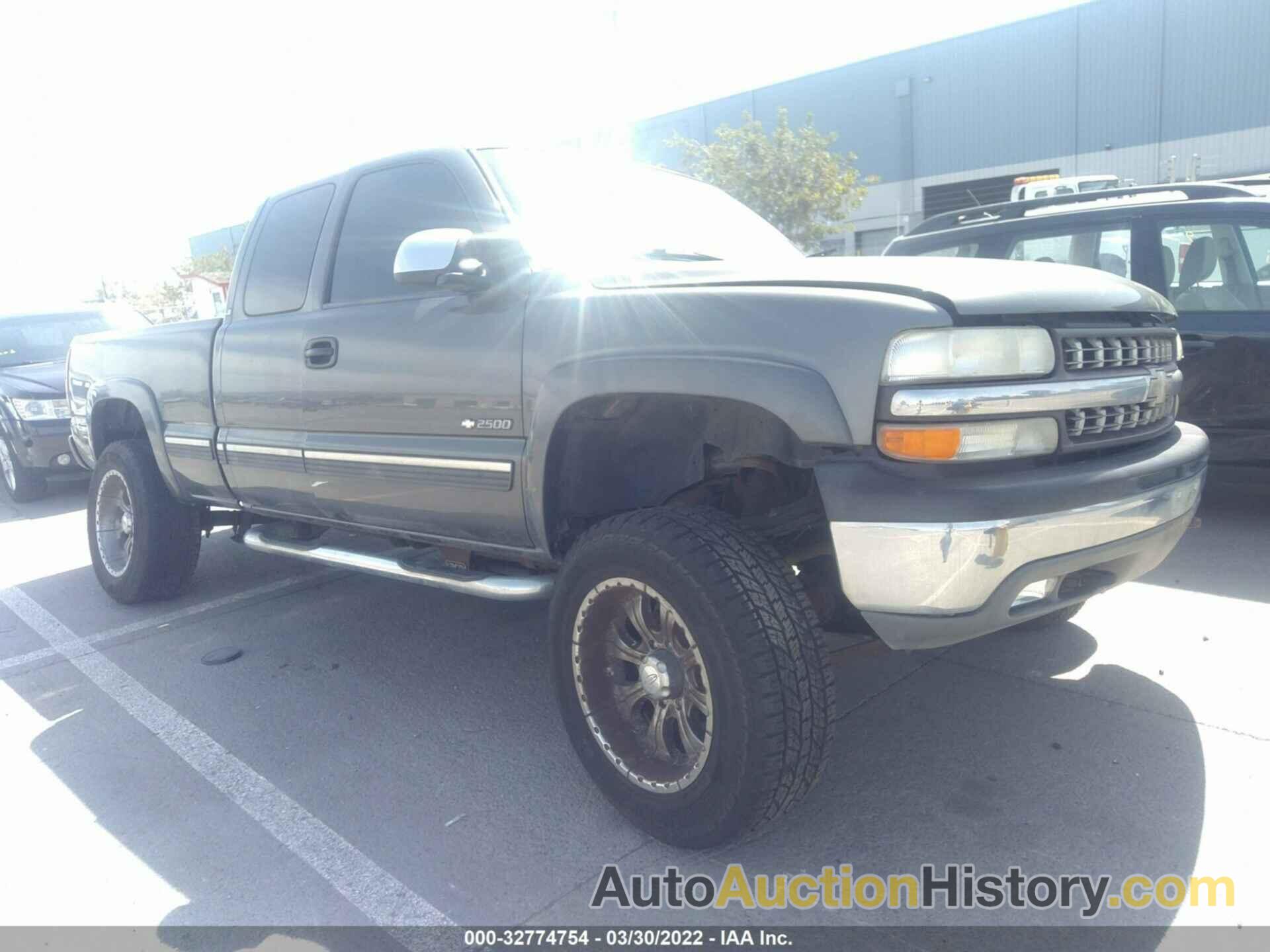 CHEVROLET SILVERADO 2500 LS, 1GCGK29U71Z277610