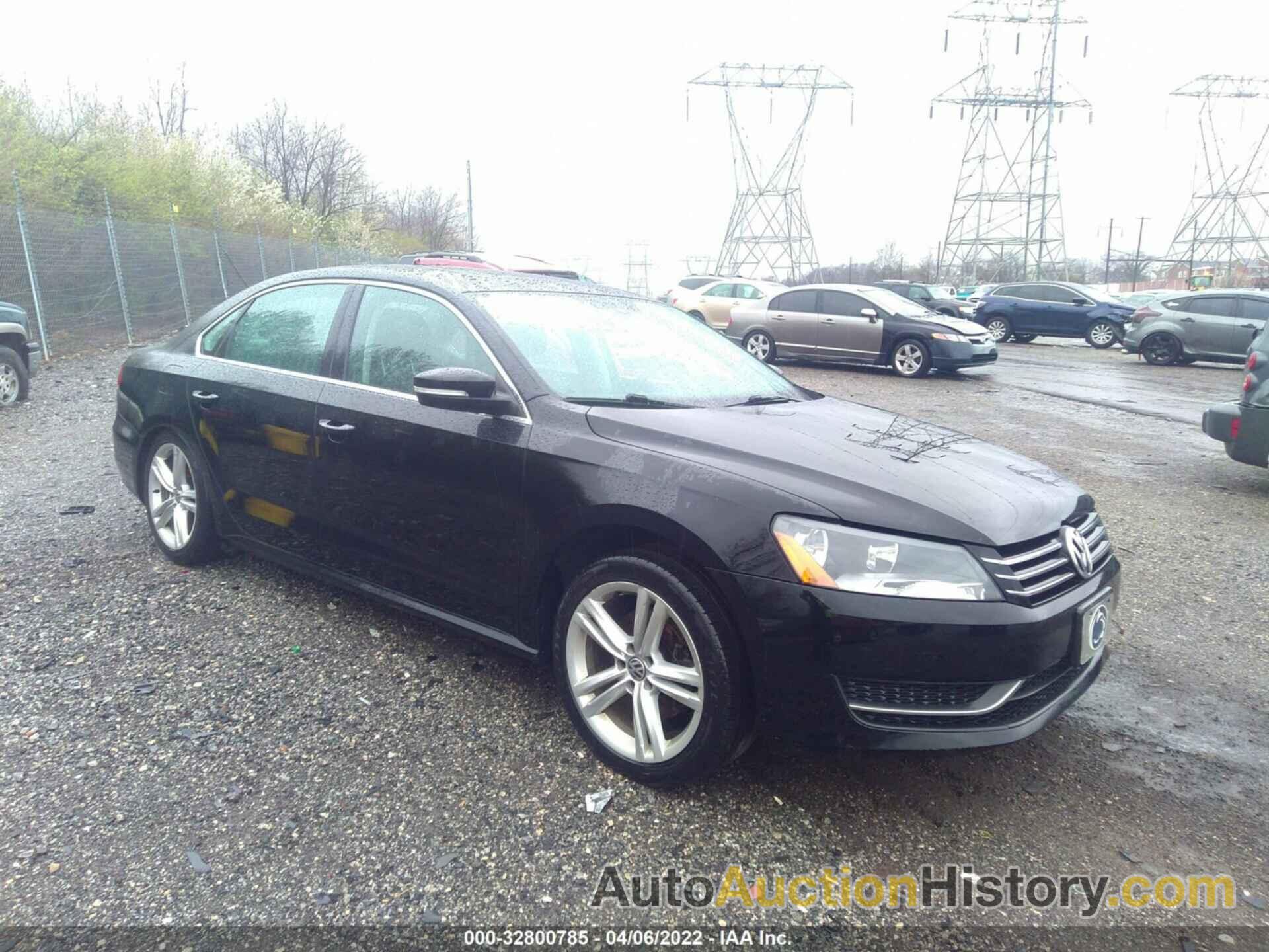 VOLKSWAGEN PASSAT SE, 1VWBP7A31EC002980