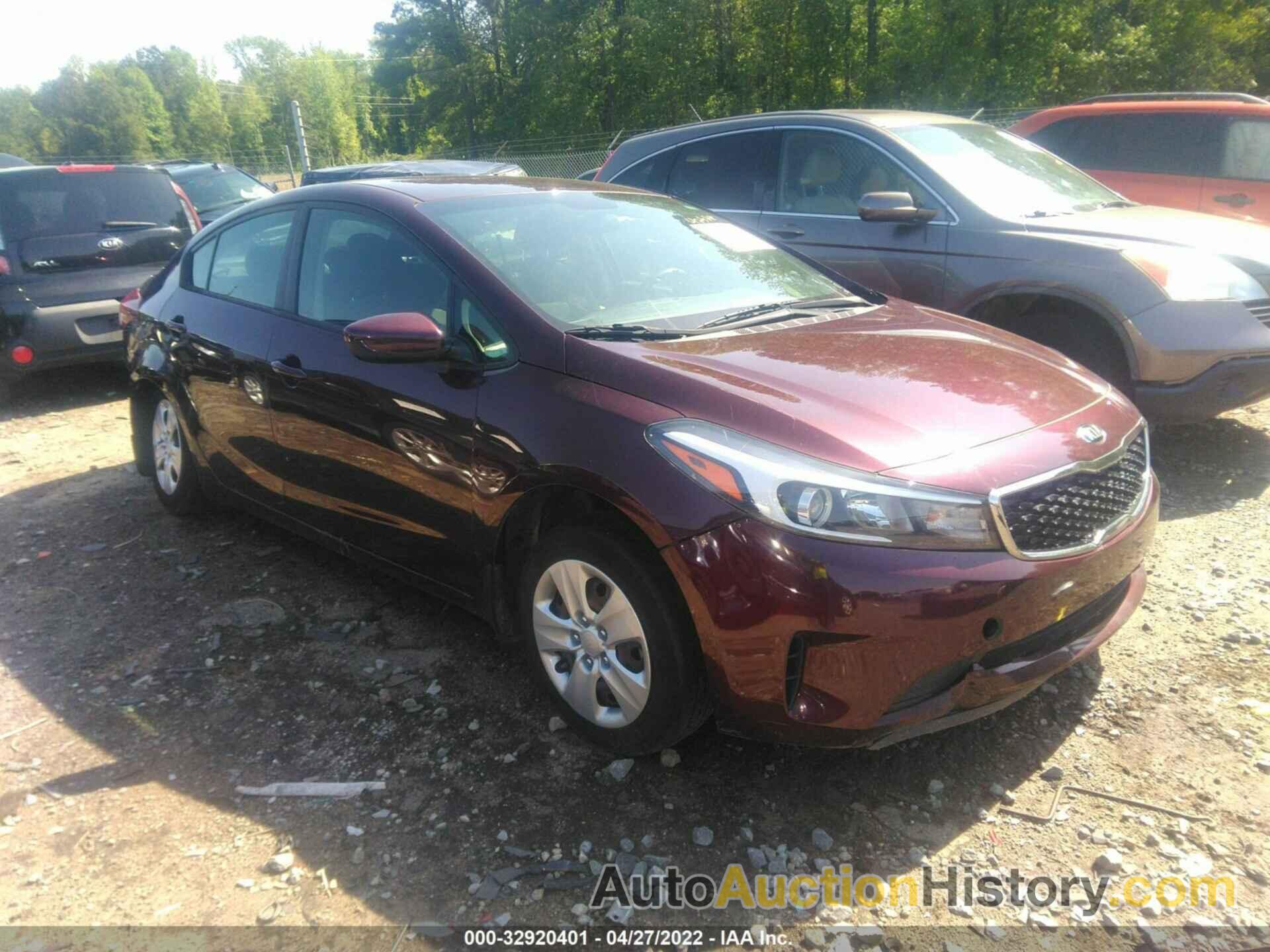 KIA FORTE LX, 3KPFK4A71JE258334