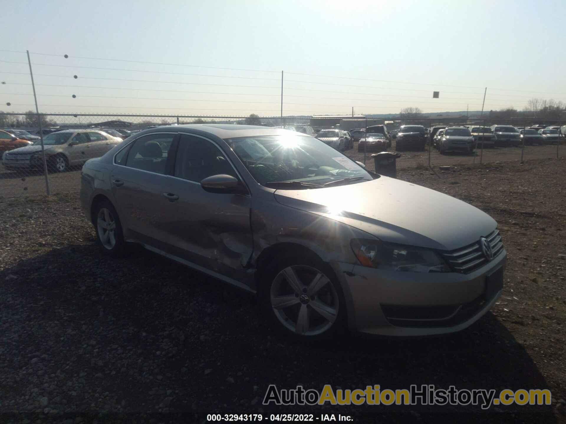 VOLKSWAGEN PASSAT SE W/SUNROOF, 1VWBP7A35CC084550