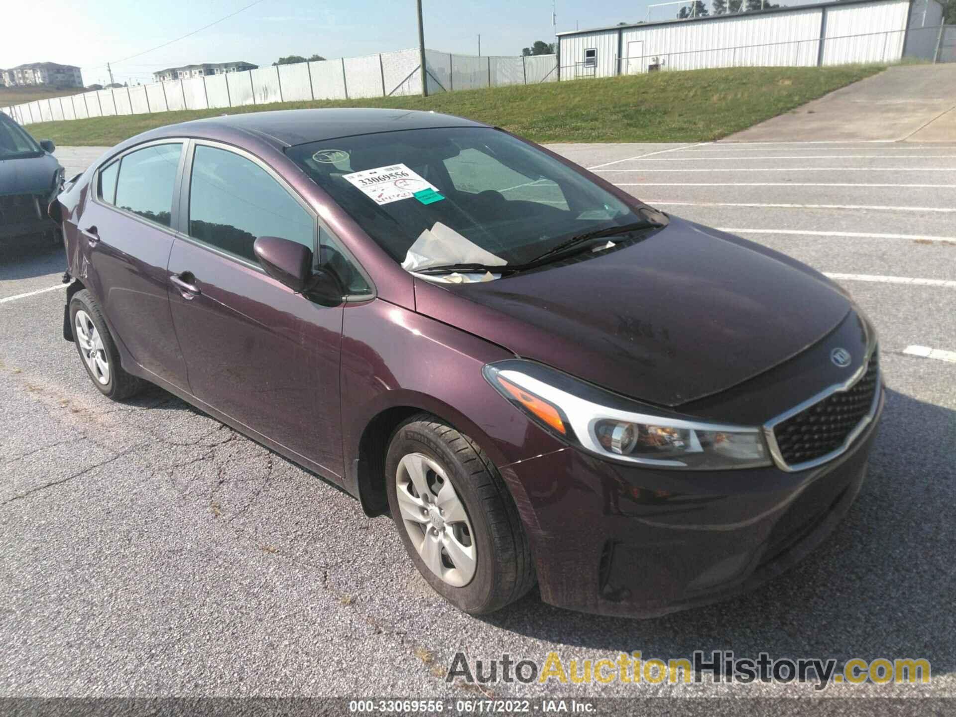 KIA FORTE LX, 3KPFK4A7XHE094401