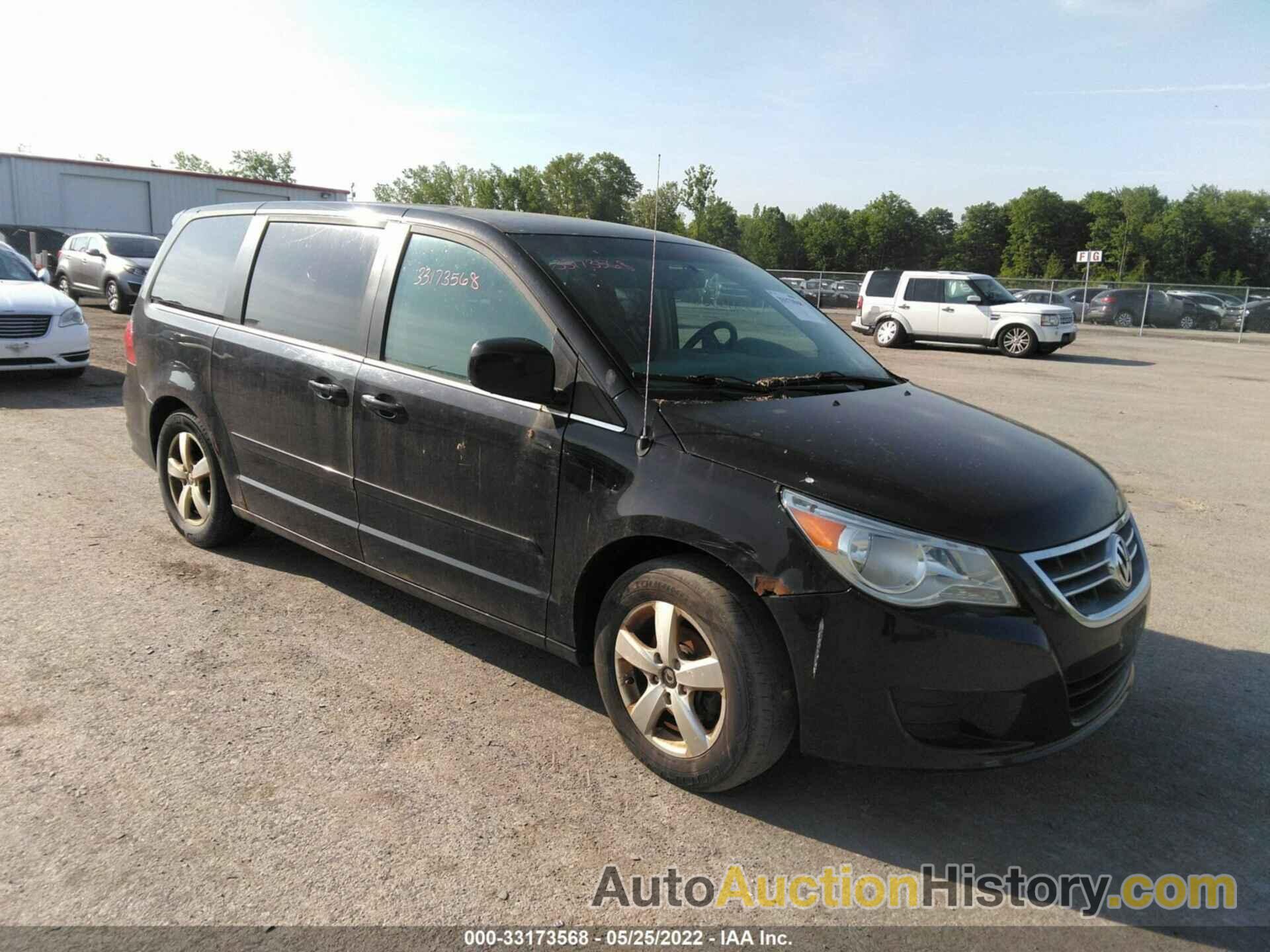 VOLKSWAGEN ROUTAN SE, 2V4RW3D18AR246088