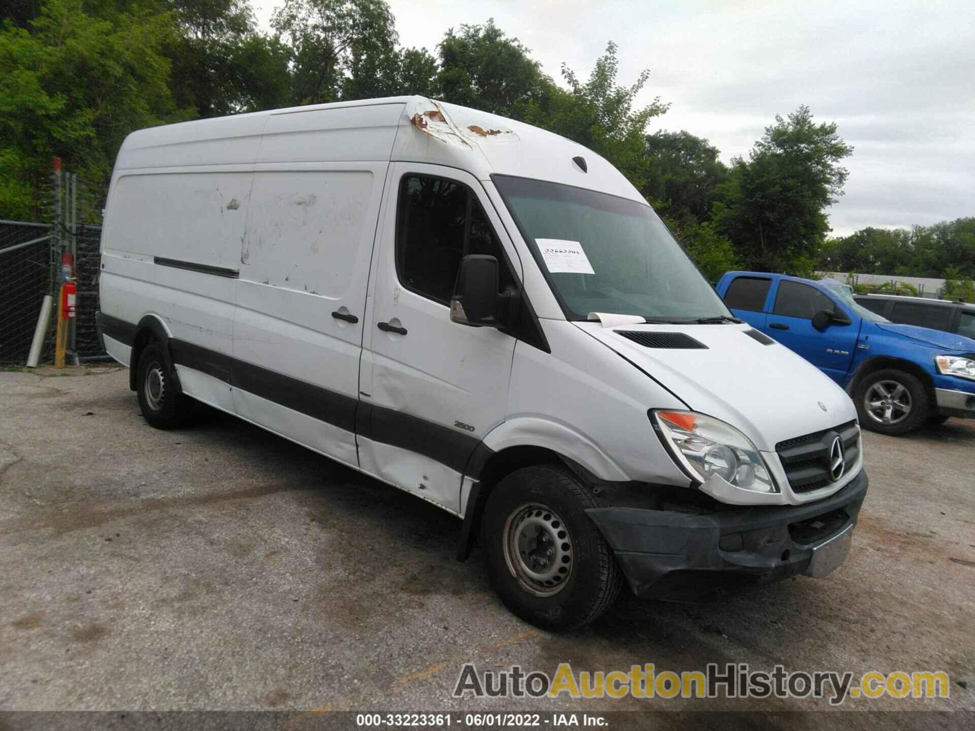 MERCEDES-BENZ SPRINTER CARGO VANS, WD3PE8CC2D5725946