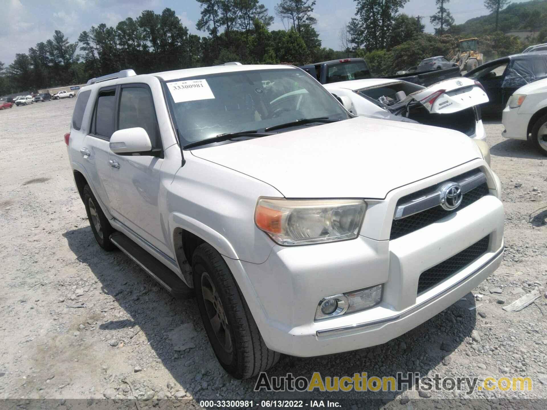 TOYOTA 4RUNNER SR5/LIMITED, JTEZU5JR2B5030771