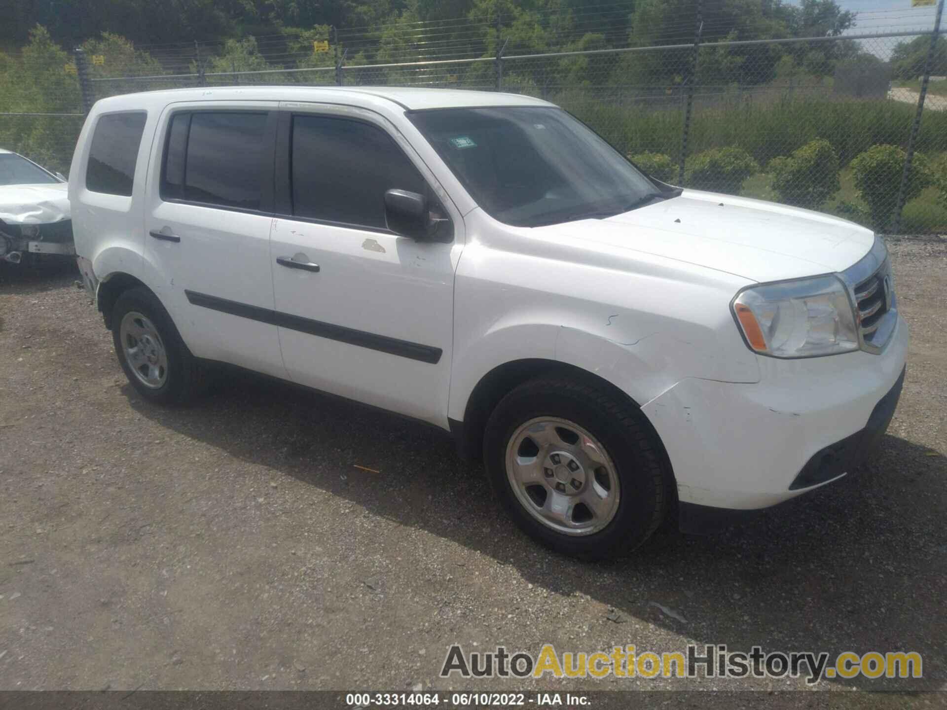 HONDA PILOT LX, 5FNYF3H22EB010739