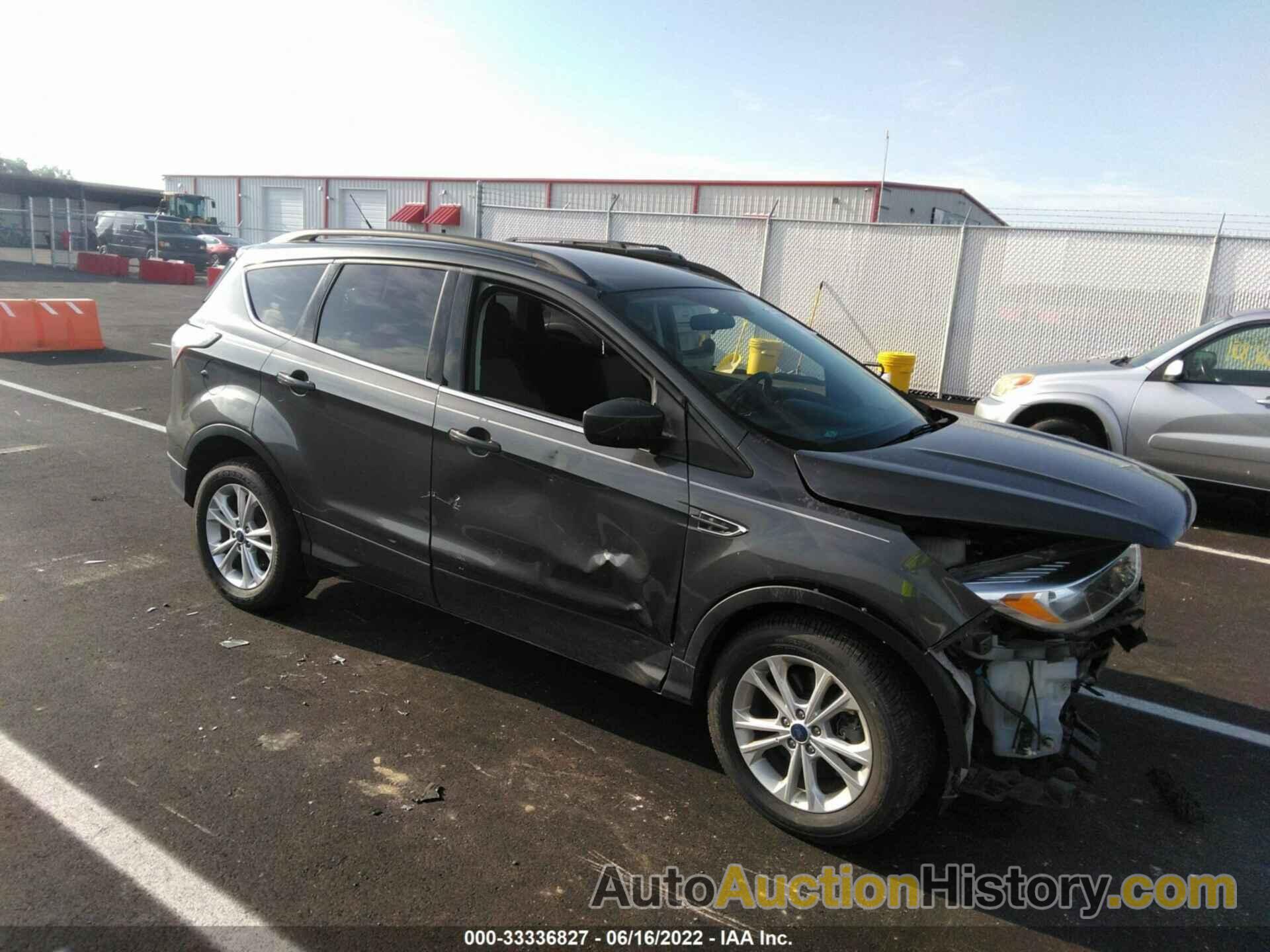 FORD ESCAPE SE, 1FMCU9GD4JUA58259