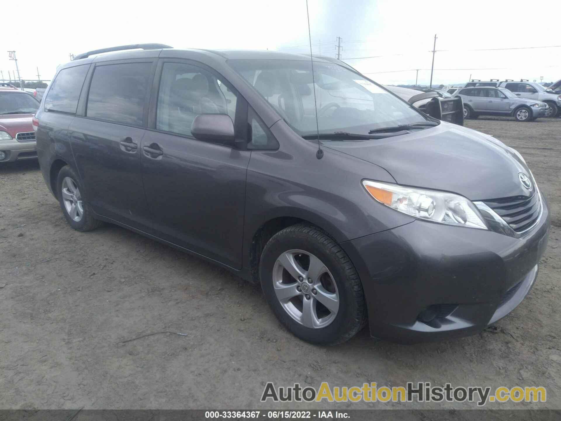 TOYOTA SIENNA LE, 5TDKK3DC2DS292293