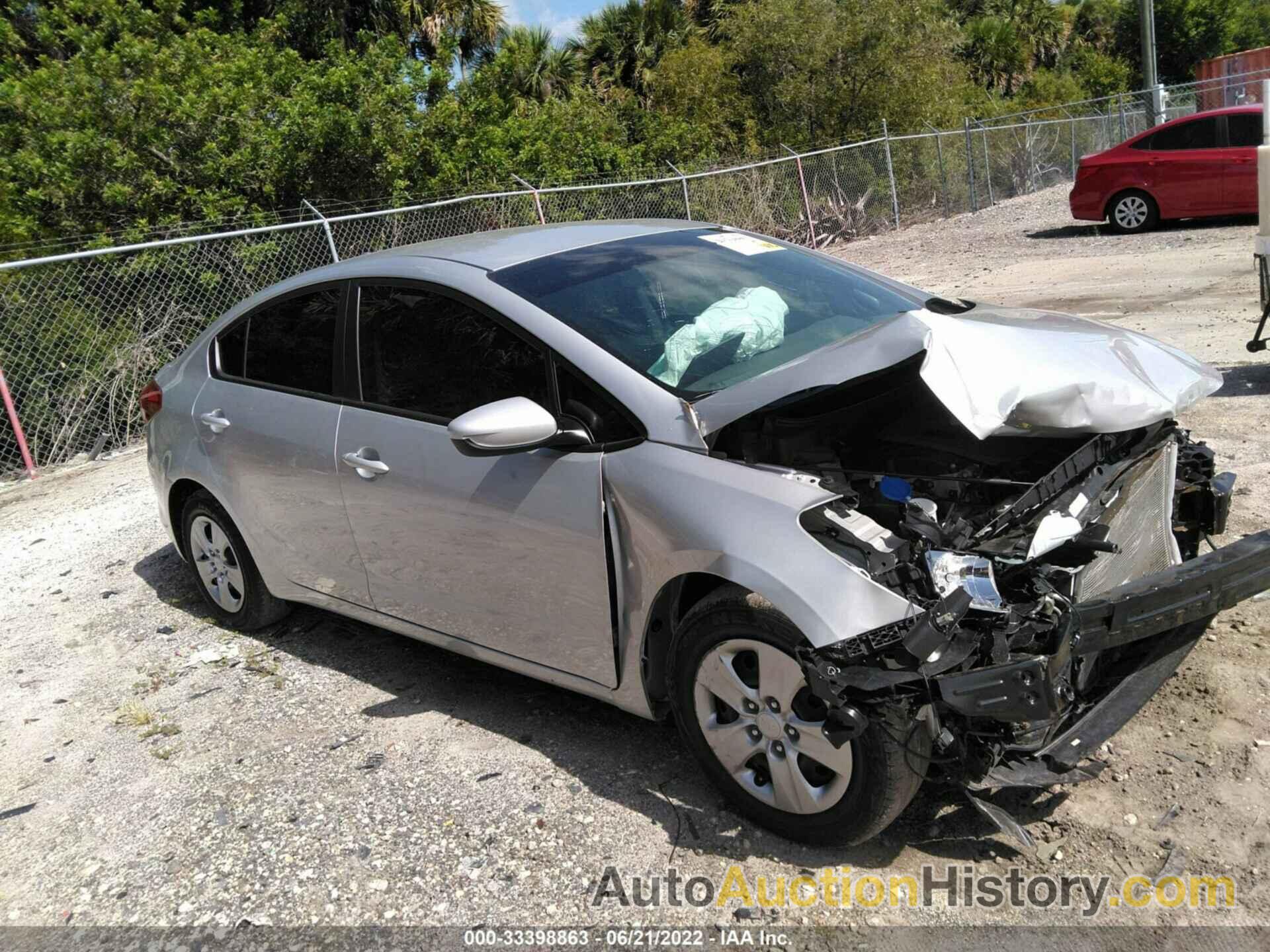 KIA FORTE LX, 3KPFK4A77JE273873