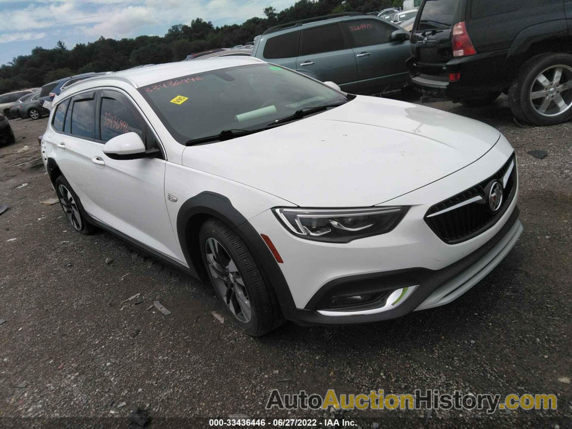 BUICK REGAL TOURX ESSENCE, W04GV8SX9J1146010