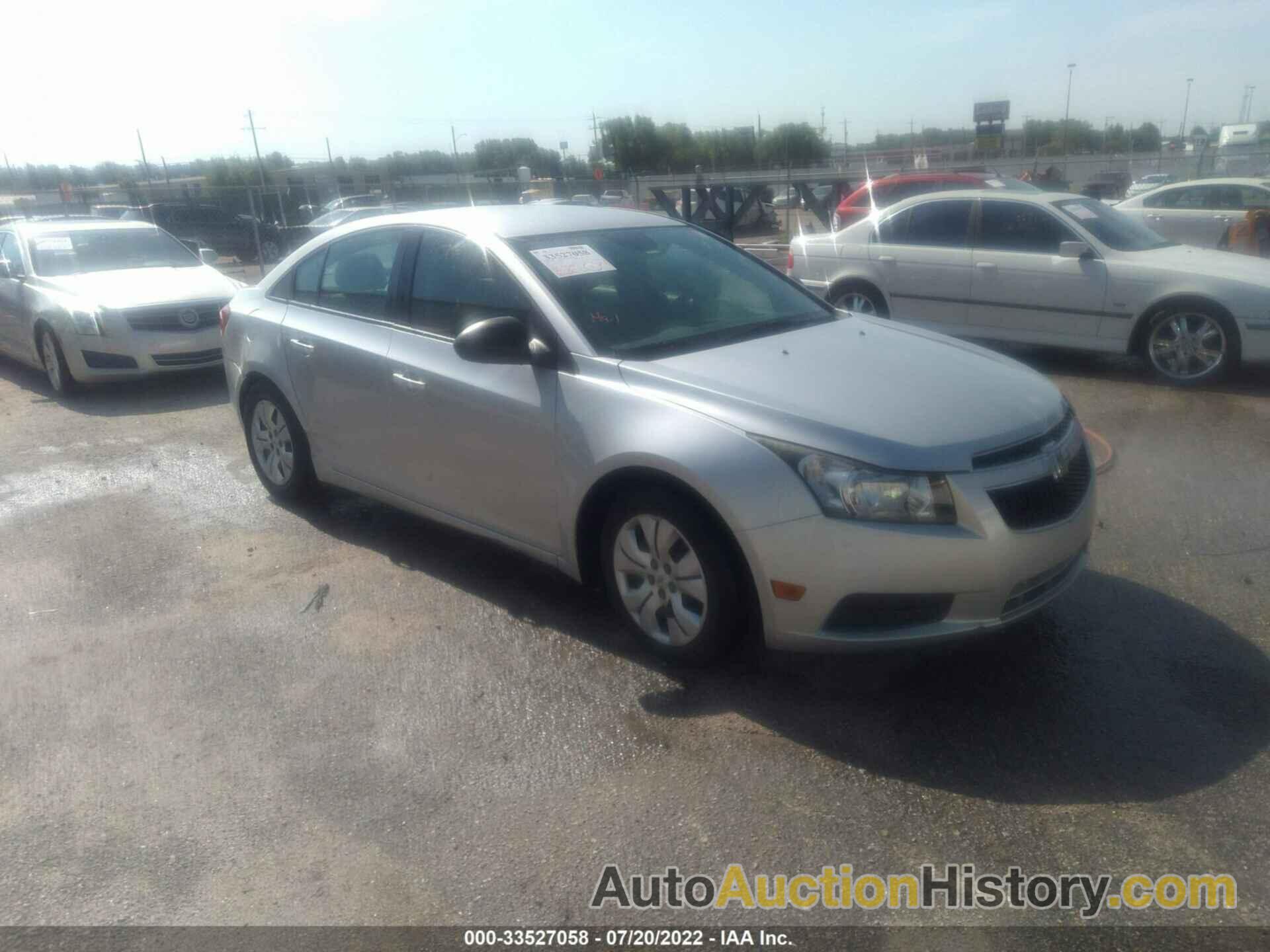 CHEVROLET CRUZE LS, 1G1PA5SH6E7406223