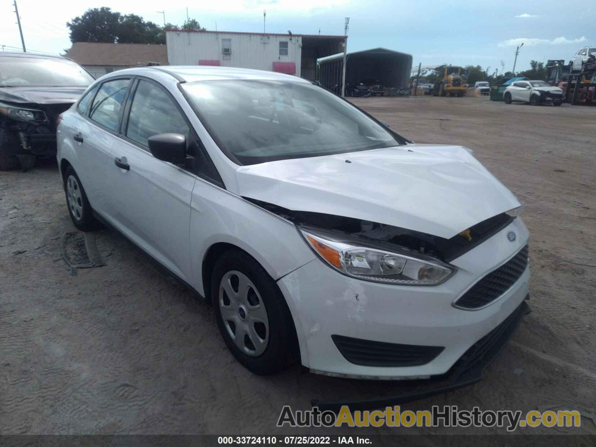 FORD FOCUS S, 1FADP3E24JL265583