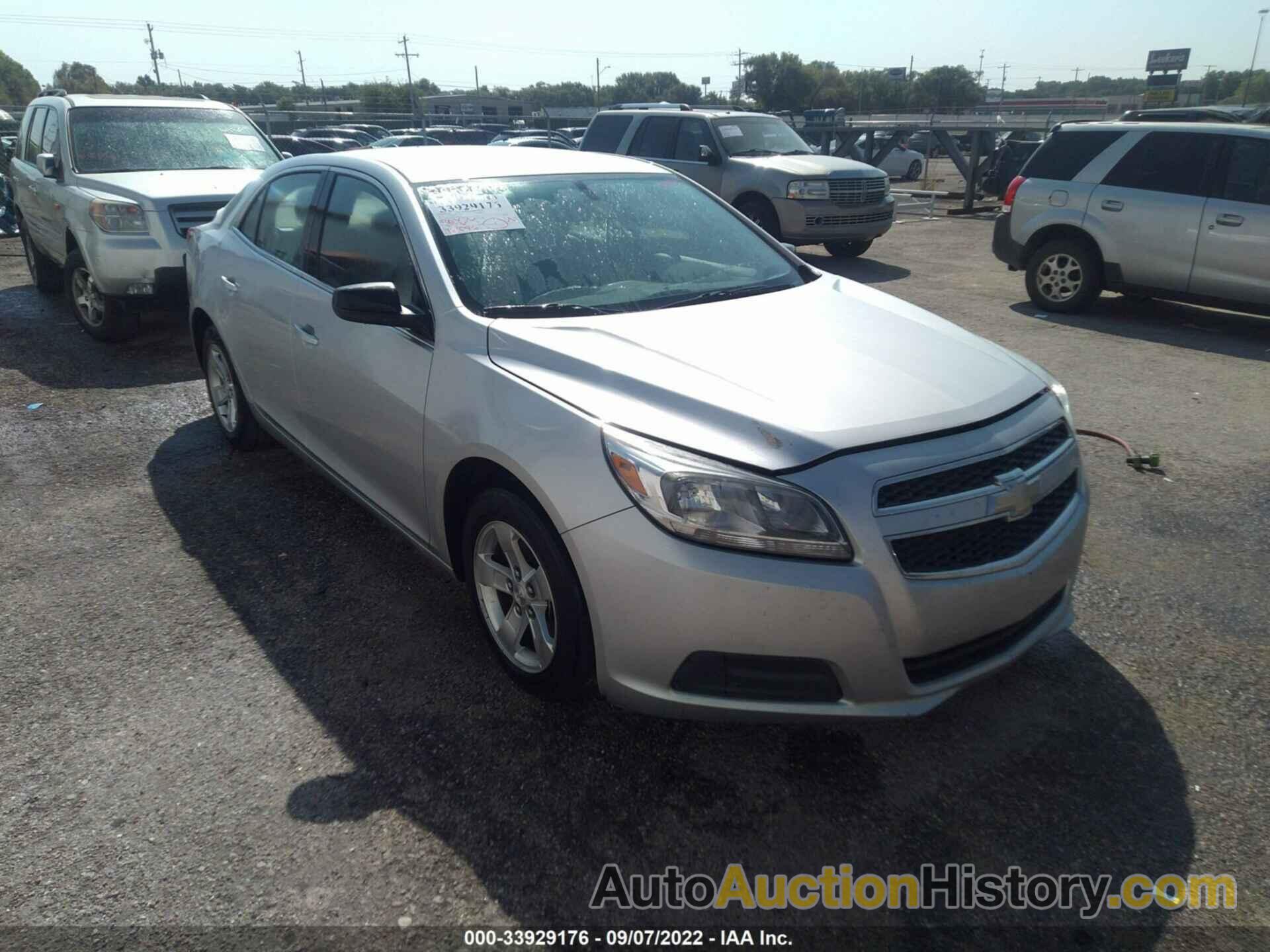 CHEVROLET MALIBU LS, 1G11B5SA4DU132493