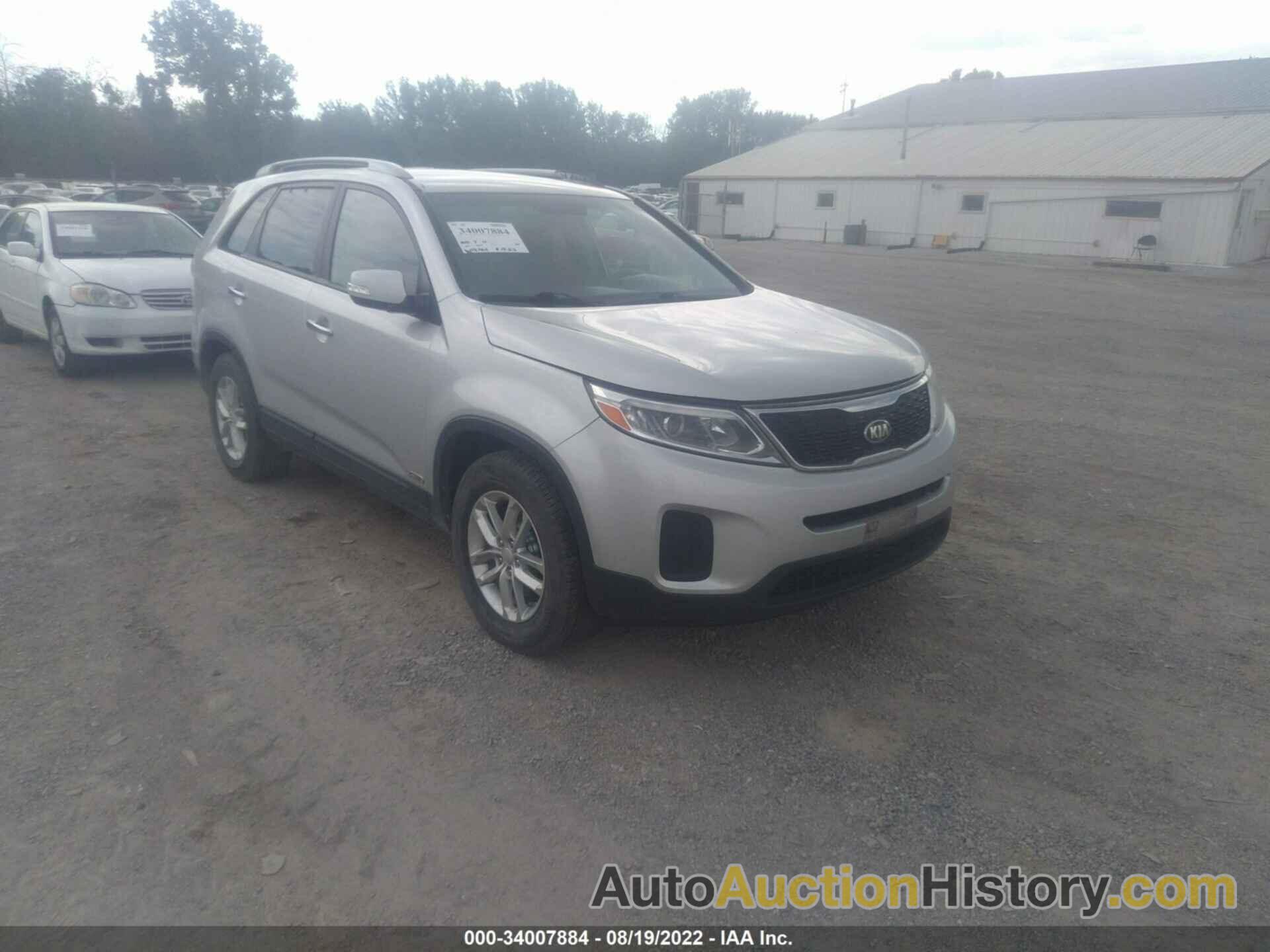 KIA SORENTO LX, 5XYKTDA75FG607307