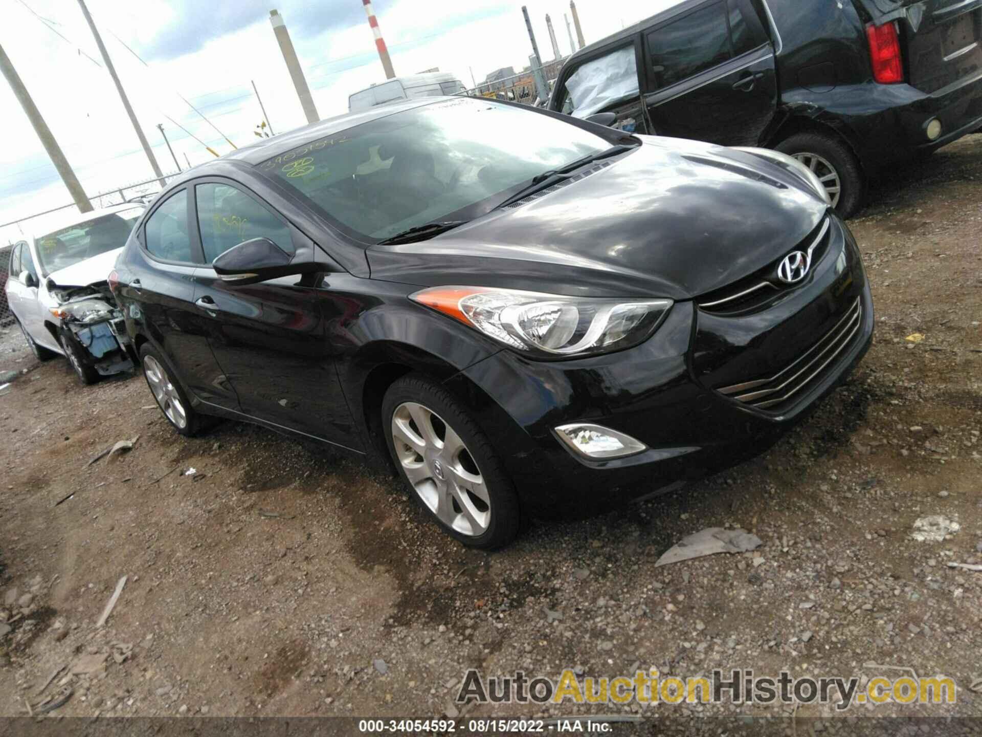 HYUNDAI ELANTRA LIMITED, KMHDH4AE8CU208244