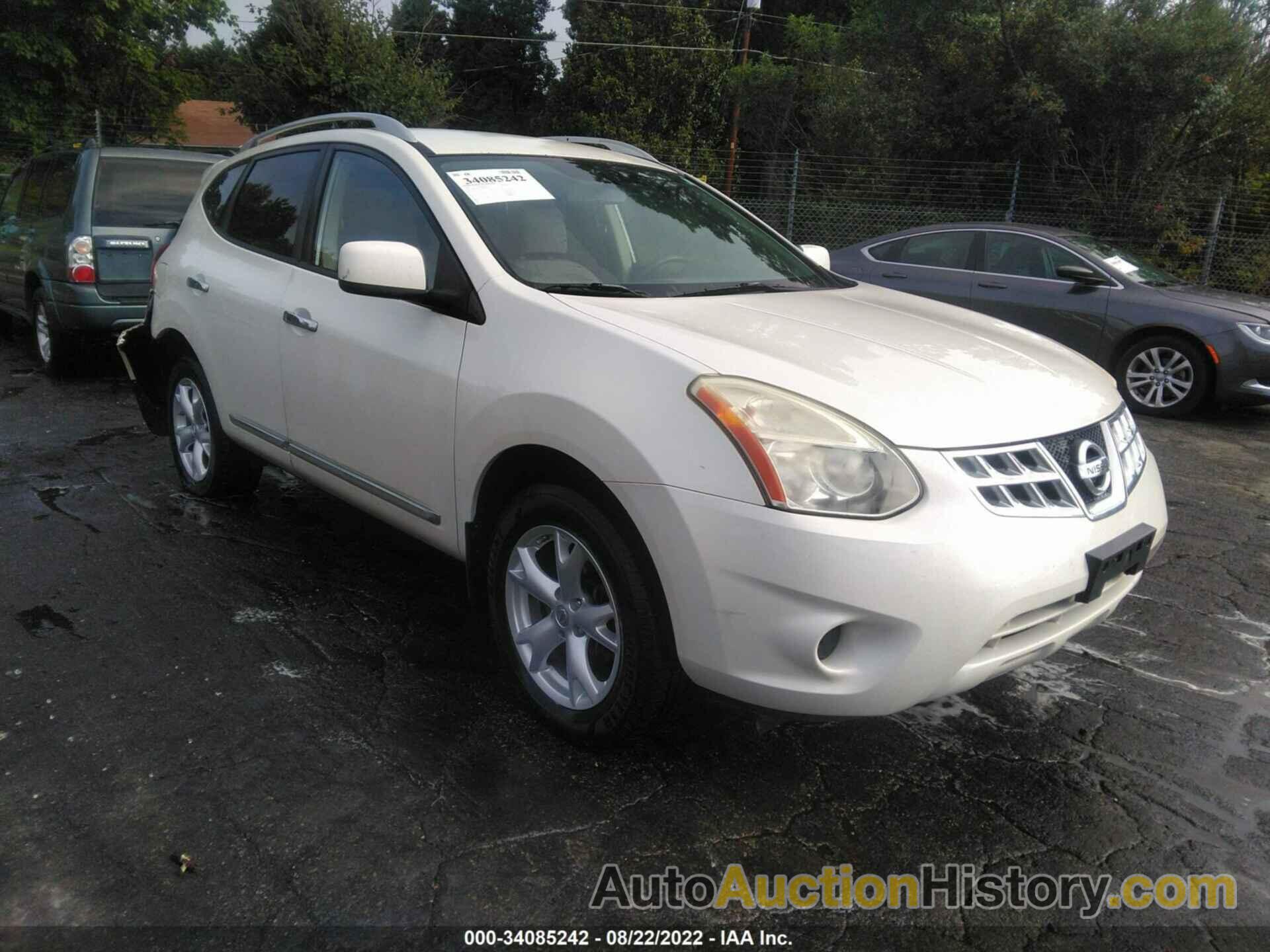 NISSAN ROGUE SV, JN8AS5MV6BW304472