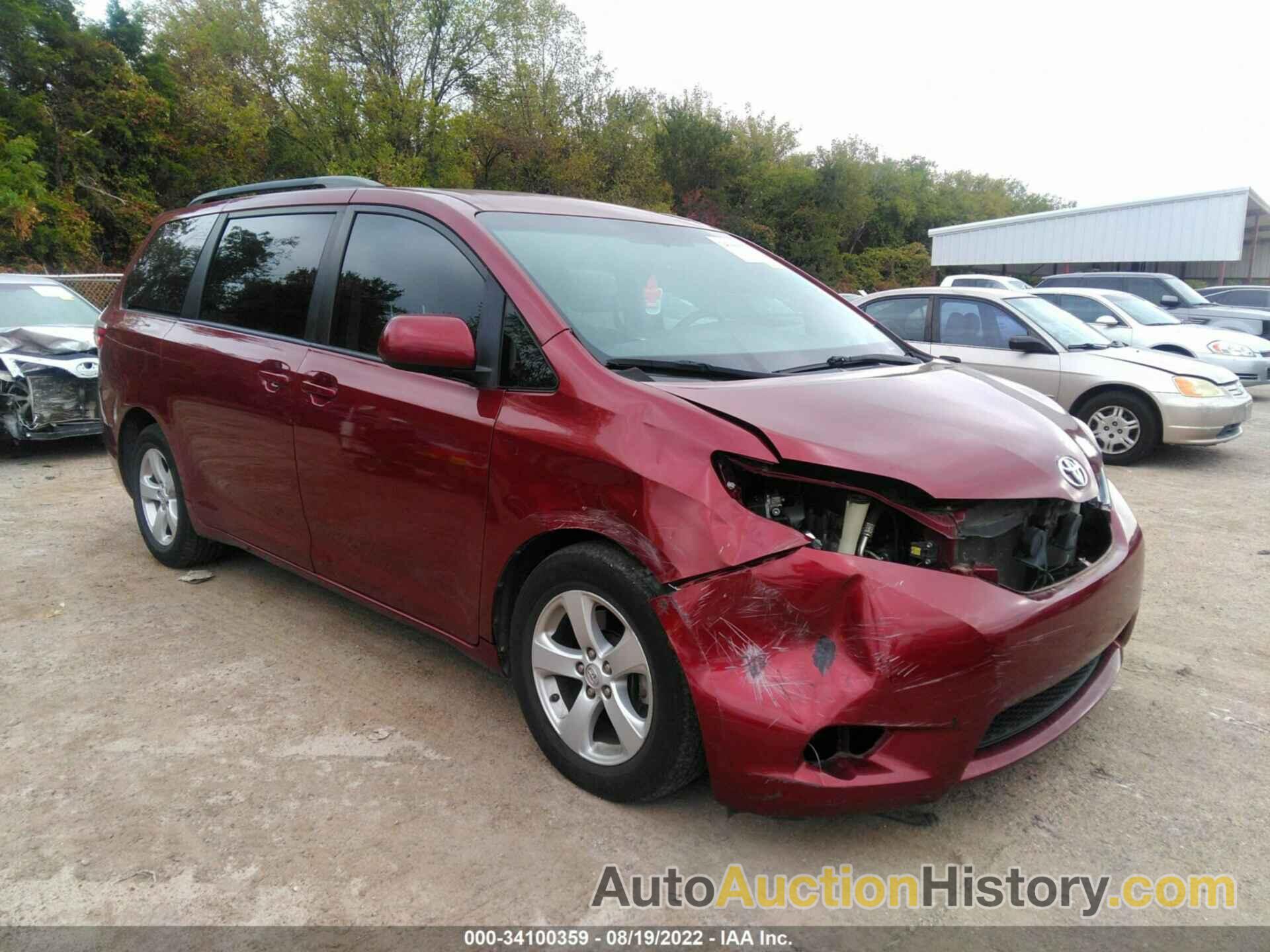 TOYOTA SIENNA LE, 5TDKZ3DC5HS796662