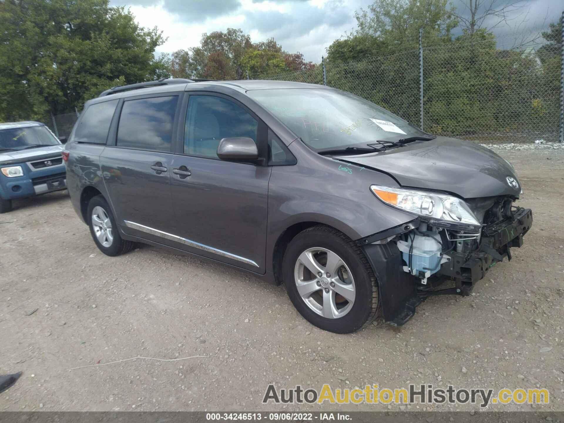 TOYOTA SIENNA LE, 5TDKZ3DC0HS886401