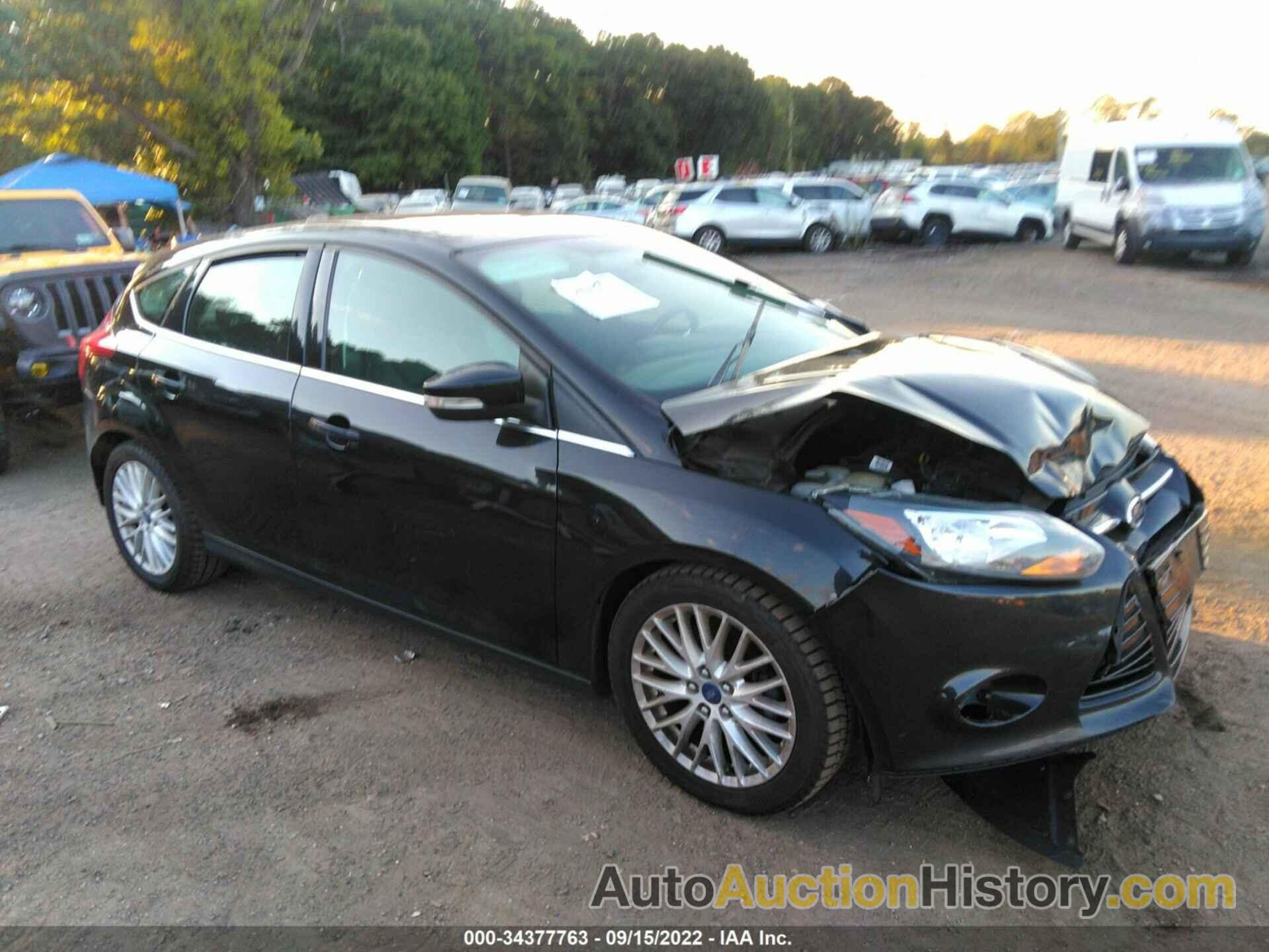 FORD FOCUS TITANIUM, 1FADP3N27DL216009