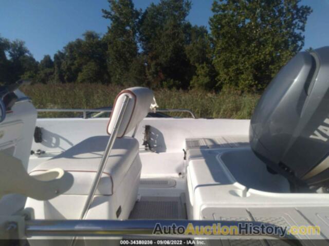 TRIUMPH 18 MOTOR BOAT W/TRA, TRVS0804J203