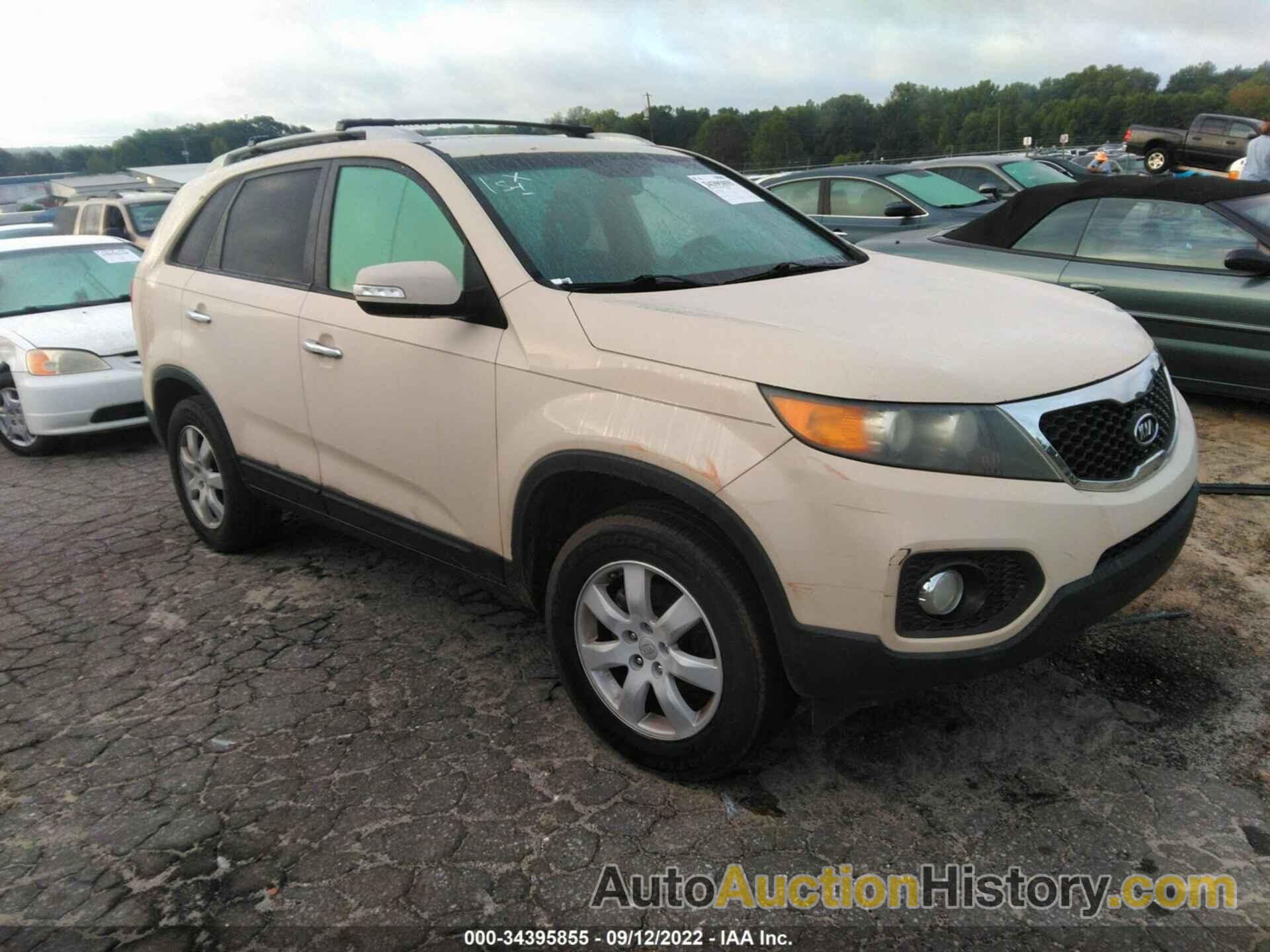 KIA SORENTO LX, 5XYKT4A1XBG091709