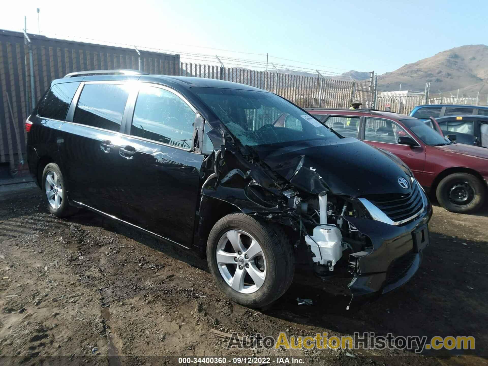 TOYOTA SIENNA LE, 5TDKZ3DC3HS860682