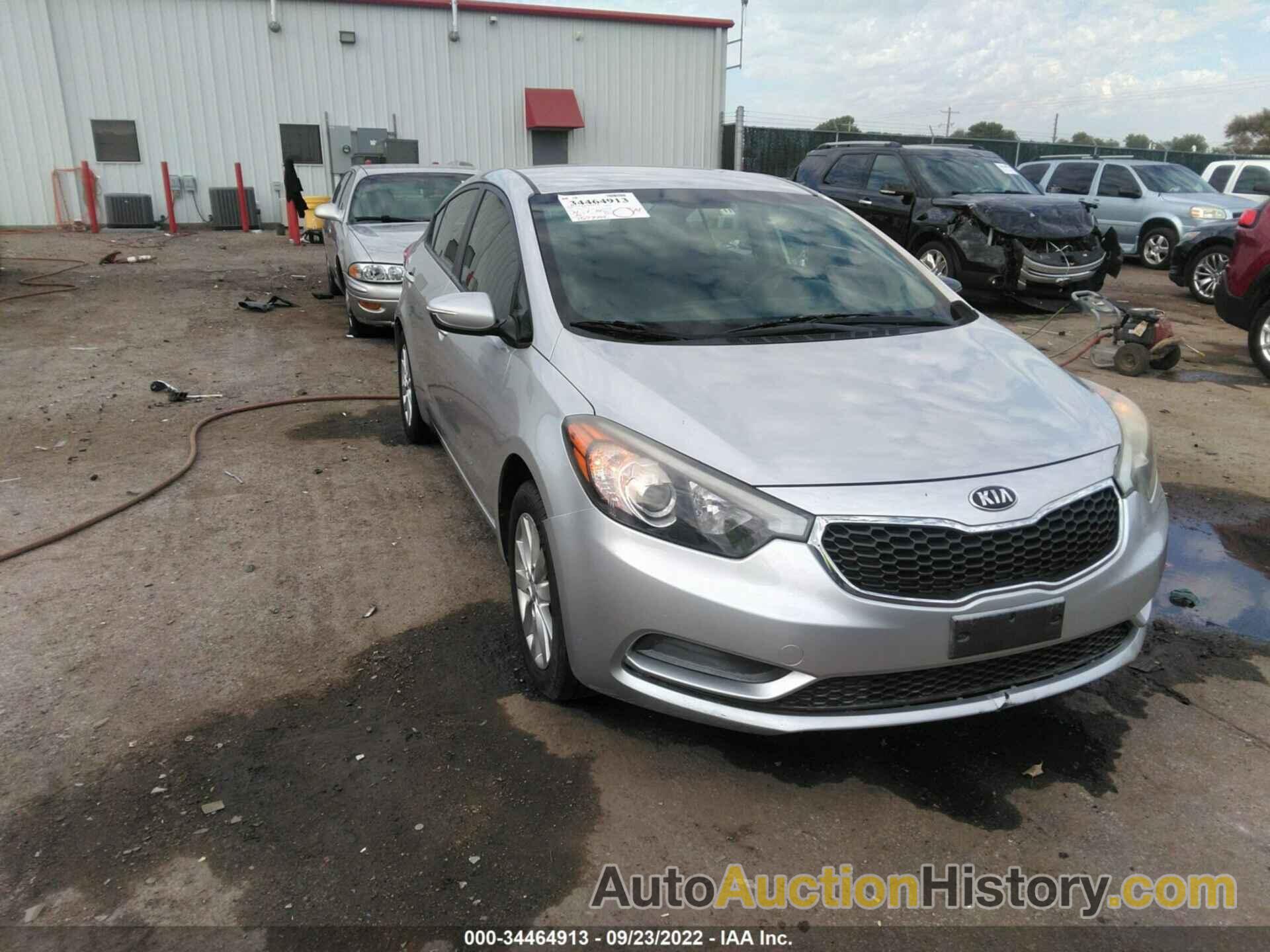 KIA FORTE LX, KNAFX4A67E5217441