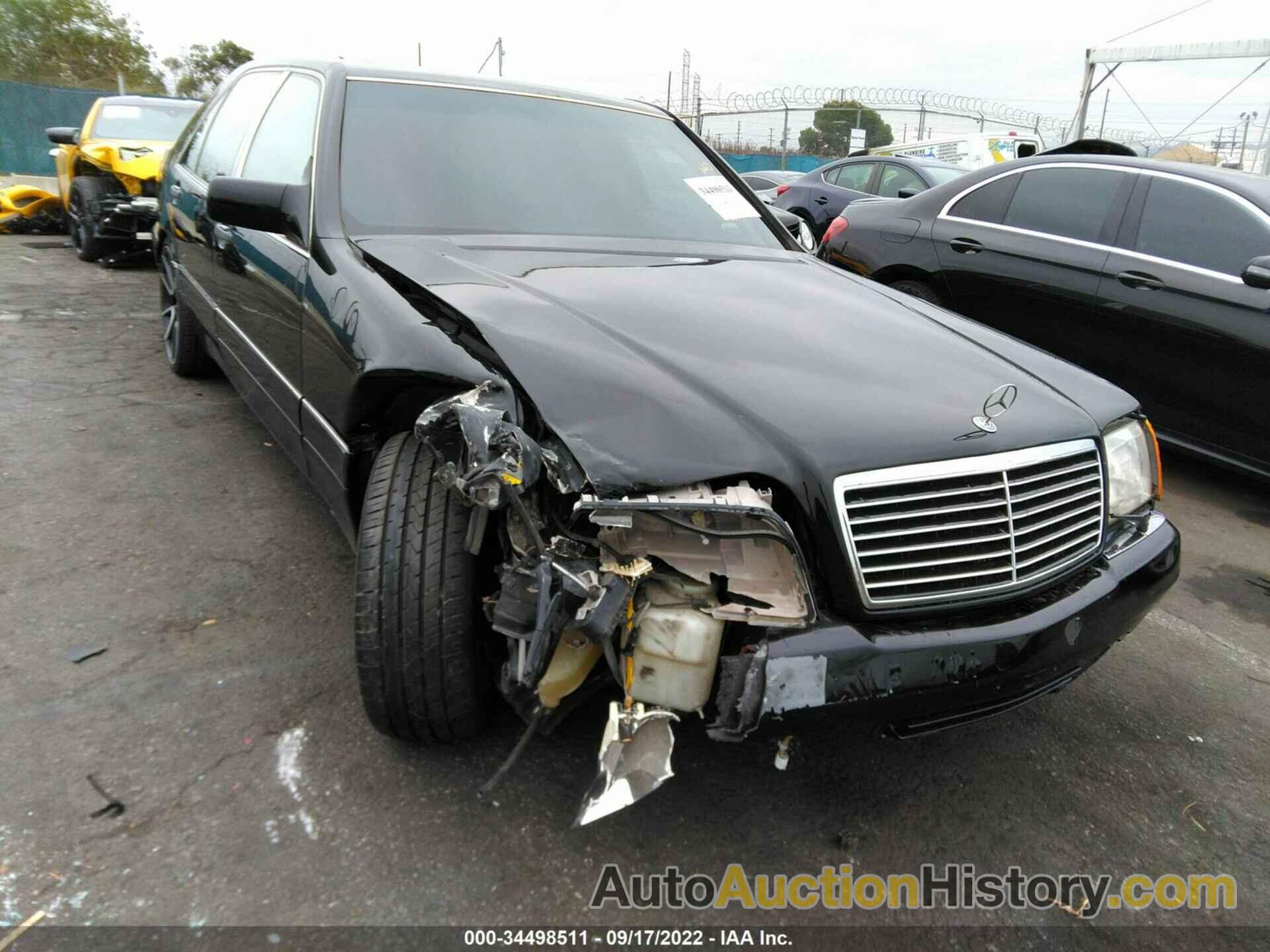 MERCEDES-BENZ S 500, WDBGA51E4RA170631