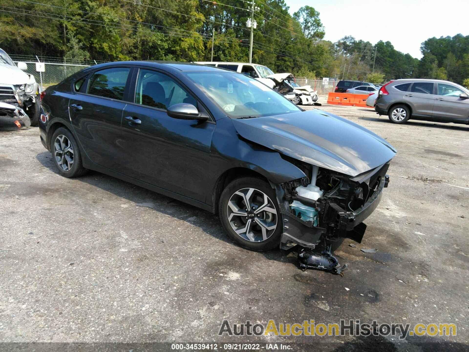 KIA FORTE LXS, 3KPF24AD2ME271751