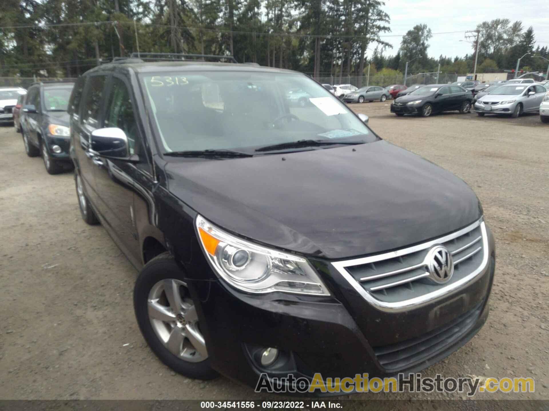 VOLKSWAGEN ROUTAN SEL PREMIUM, 2C4RVADG5DR724641