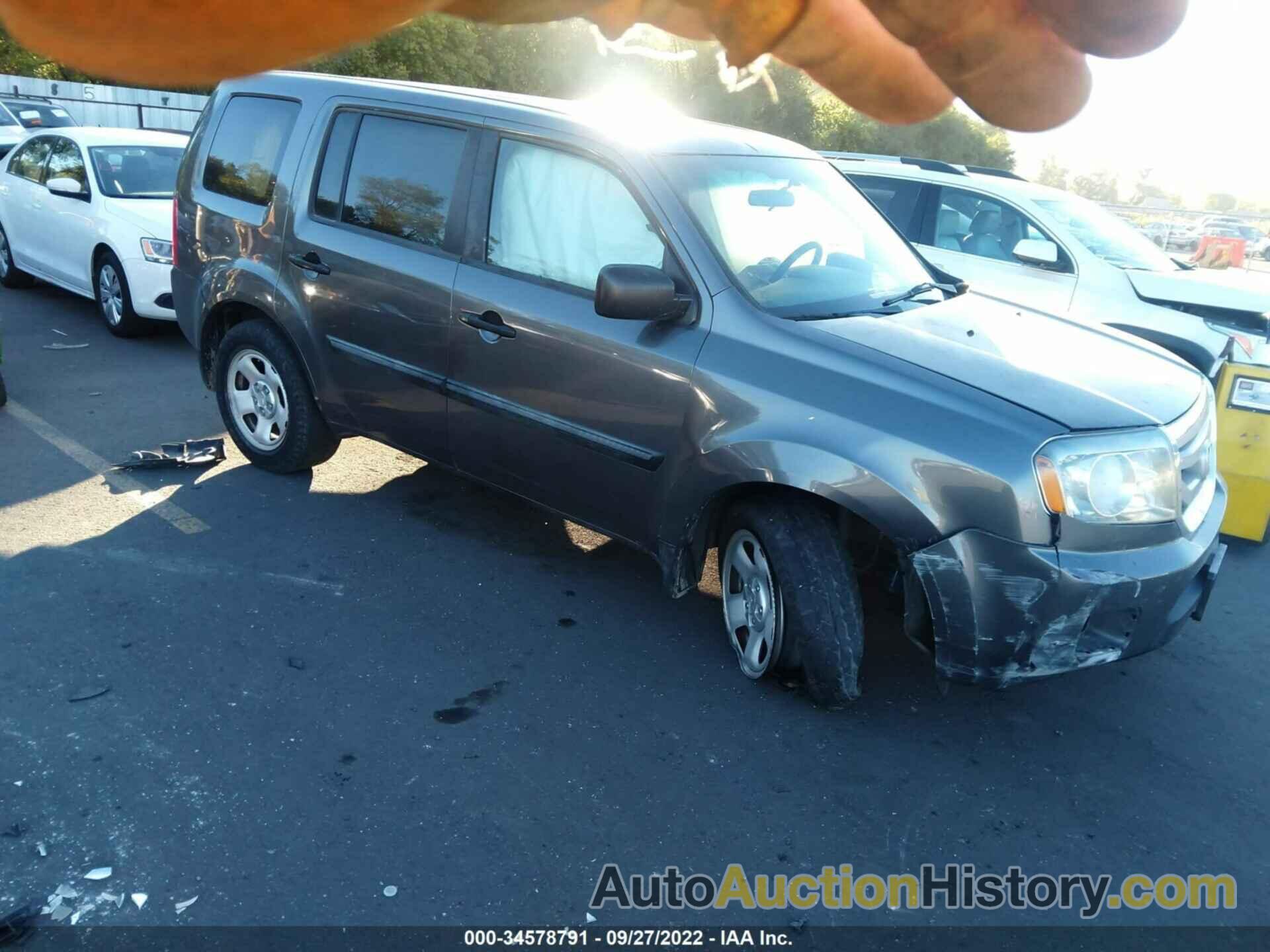 HONDA PILOT LX, 5FNYF4H20BB043630