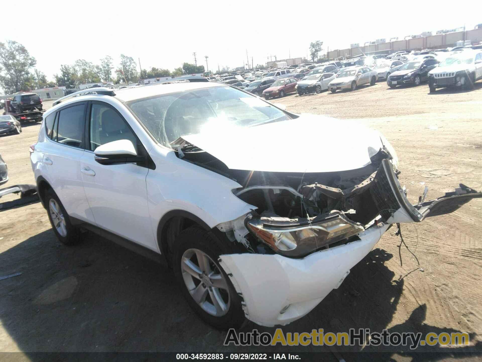 TOYOTA RAV4 XLE, JTMWFREV4EJ007391