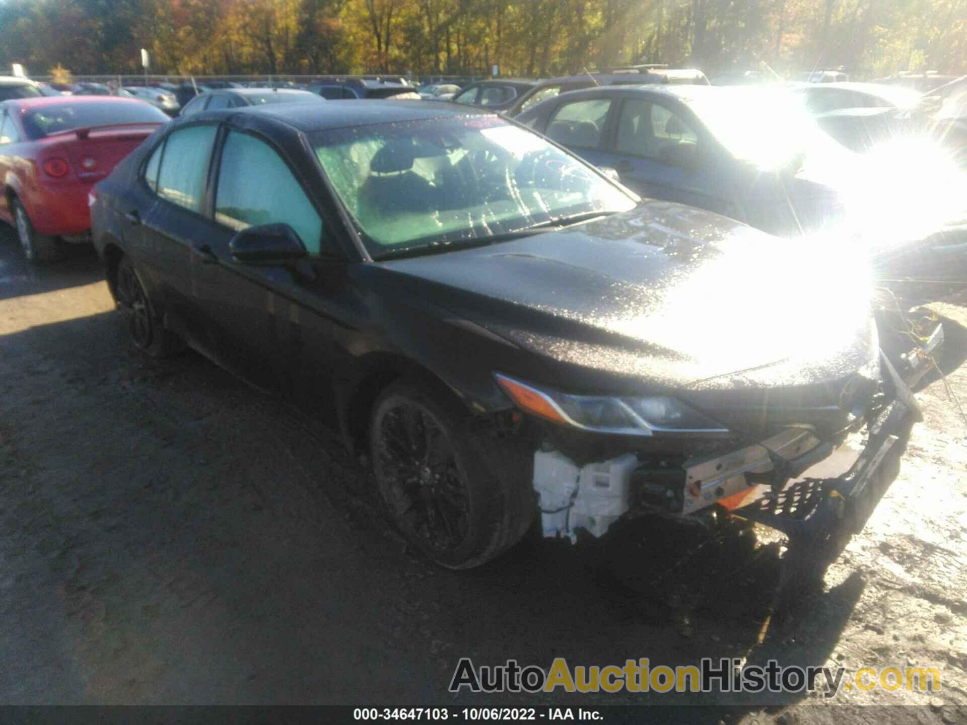 TOYOTA CAMRY SE, 4T1G11BK0LU008348