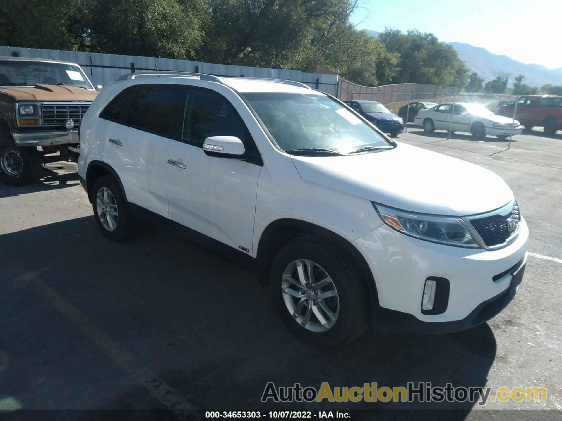 KIA SORENTO LX, 5XYKTDA72FG602047