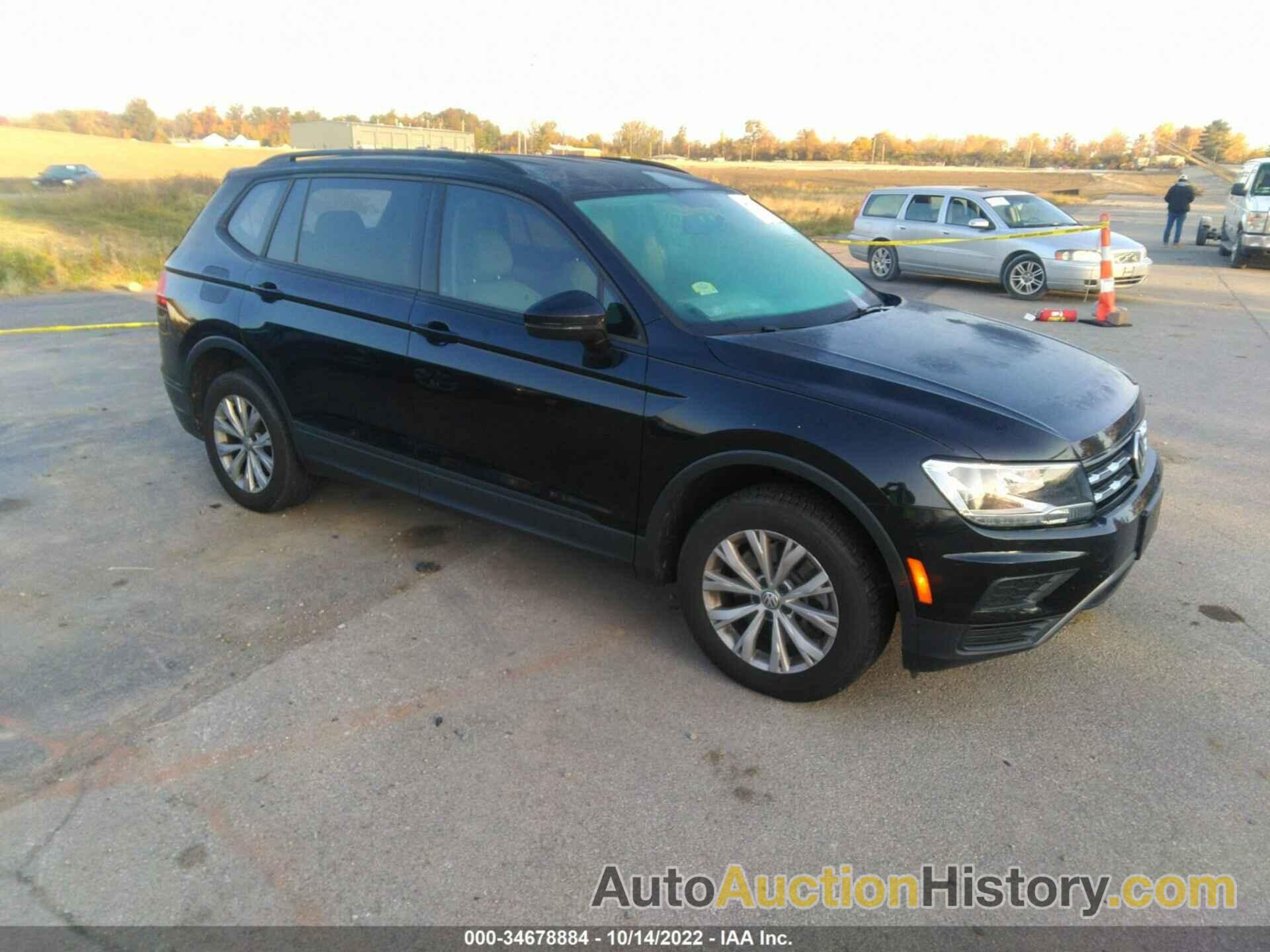 VOLKSWAGEN TIGUAN S, 3VV1B7AX8LM151478