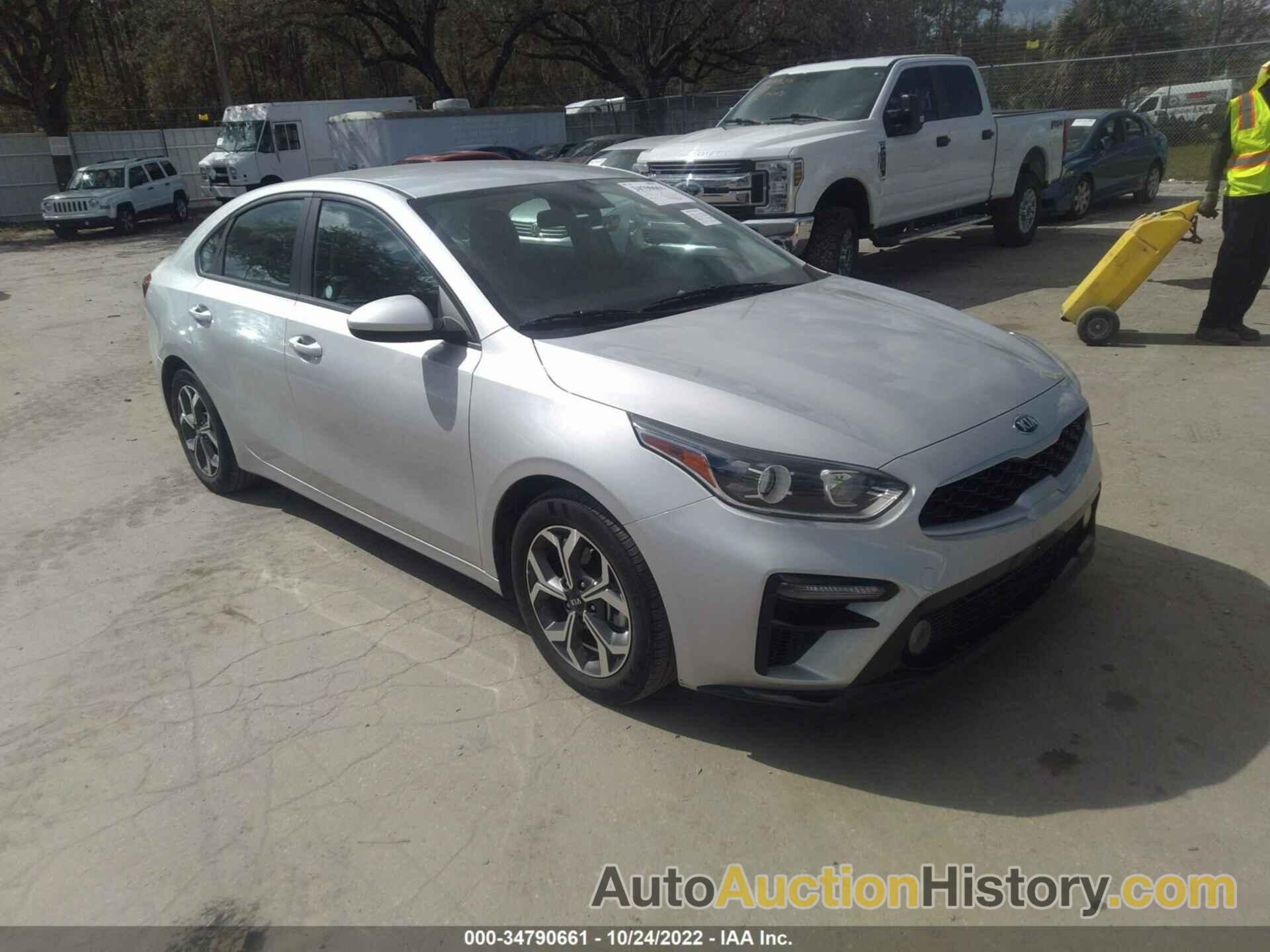 KIA FORTE LXS, 3KPF24AD9ME305815