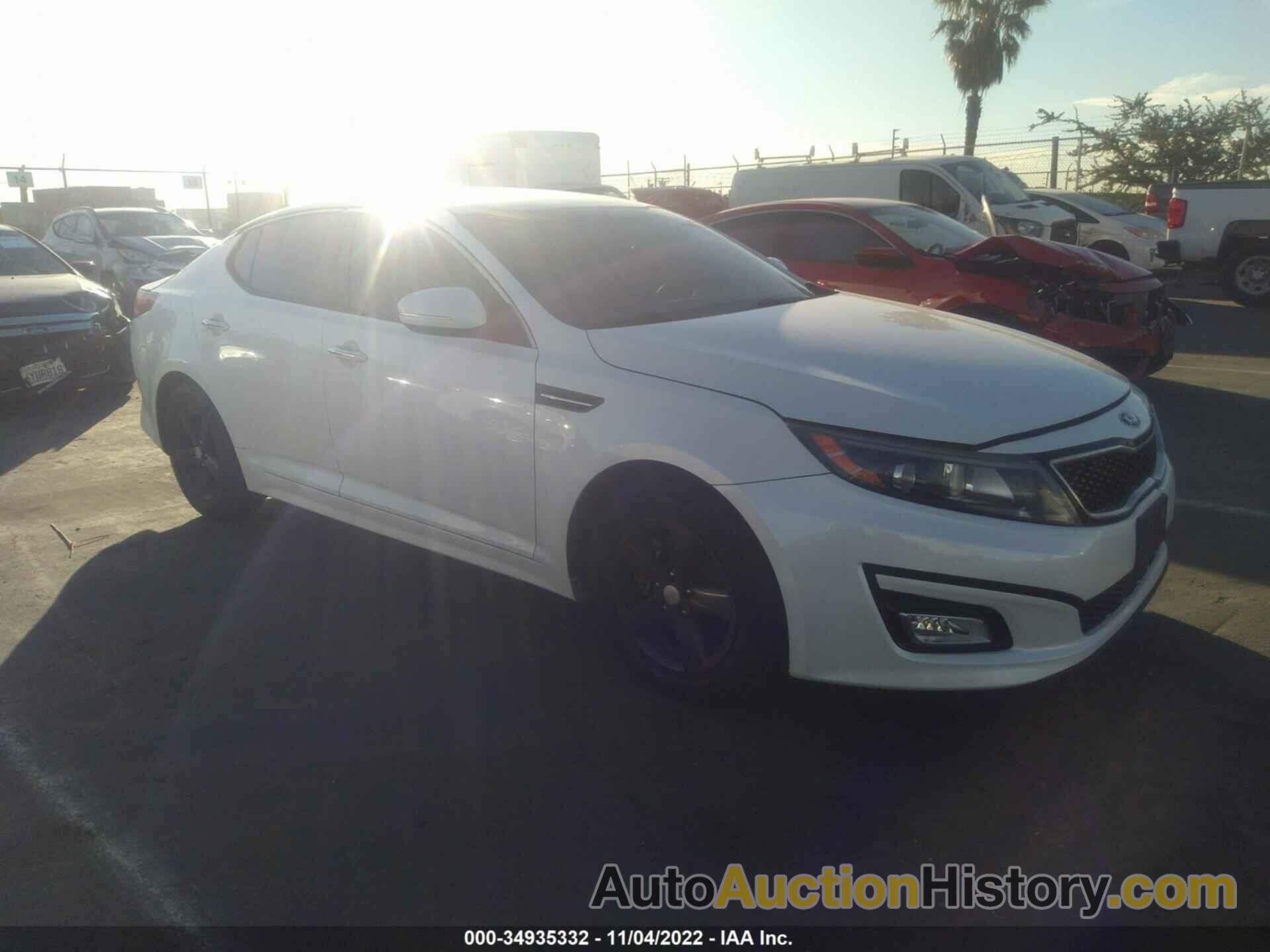 KIA OPTIMA LX, 5XXGM4A74FG463725