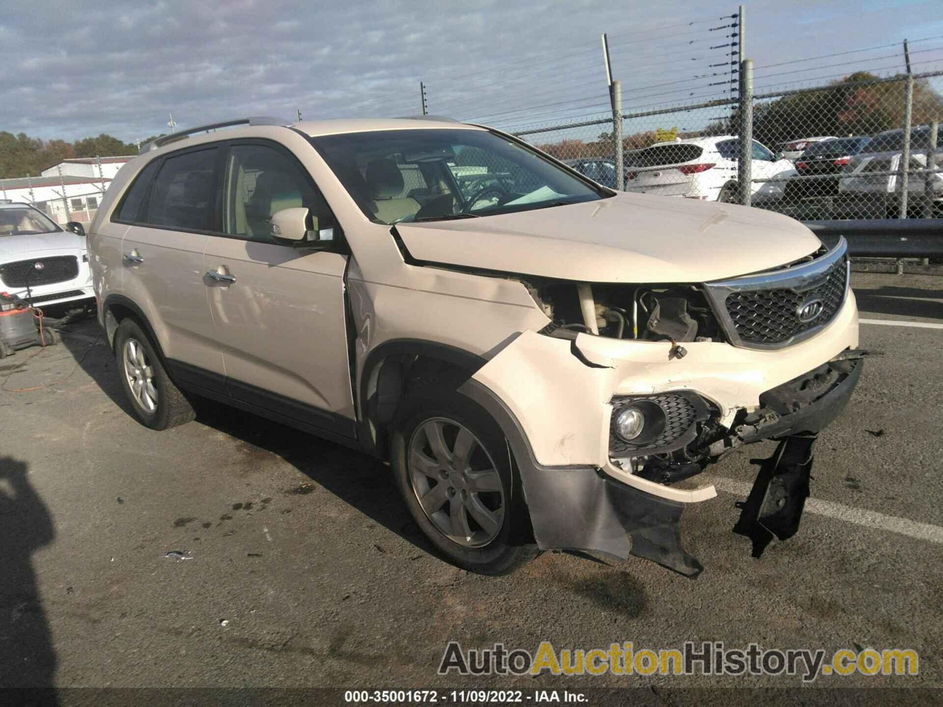 KIA SORENTO LX, 5XYKT4A12BG049633