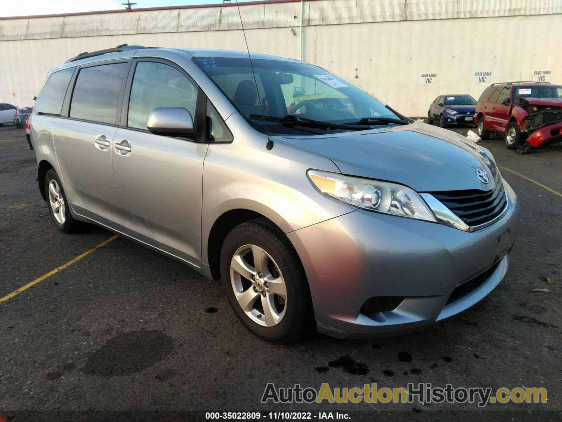 TOYOTA SIENNA LE, 5TDKK3DC5ES457643