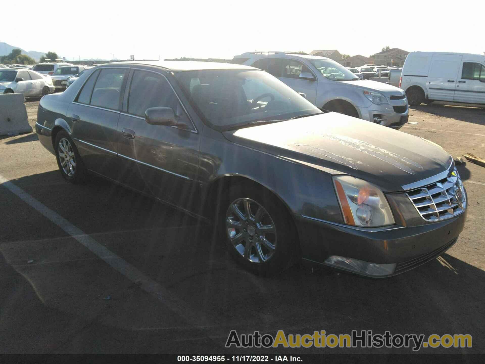 CADILLAC DTS W/1SB, 1G6KD57YX8U144104