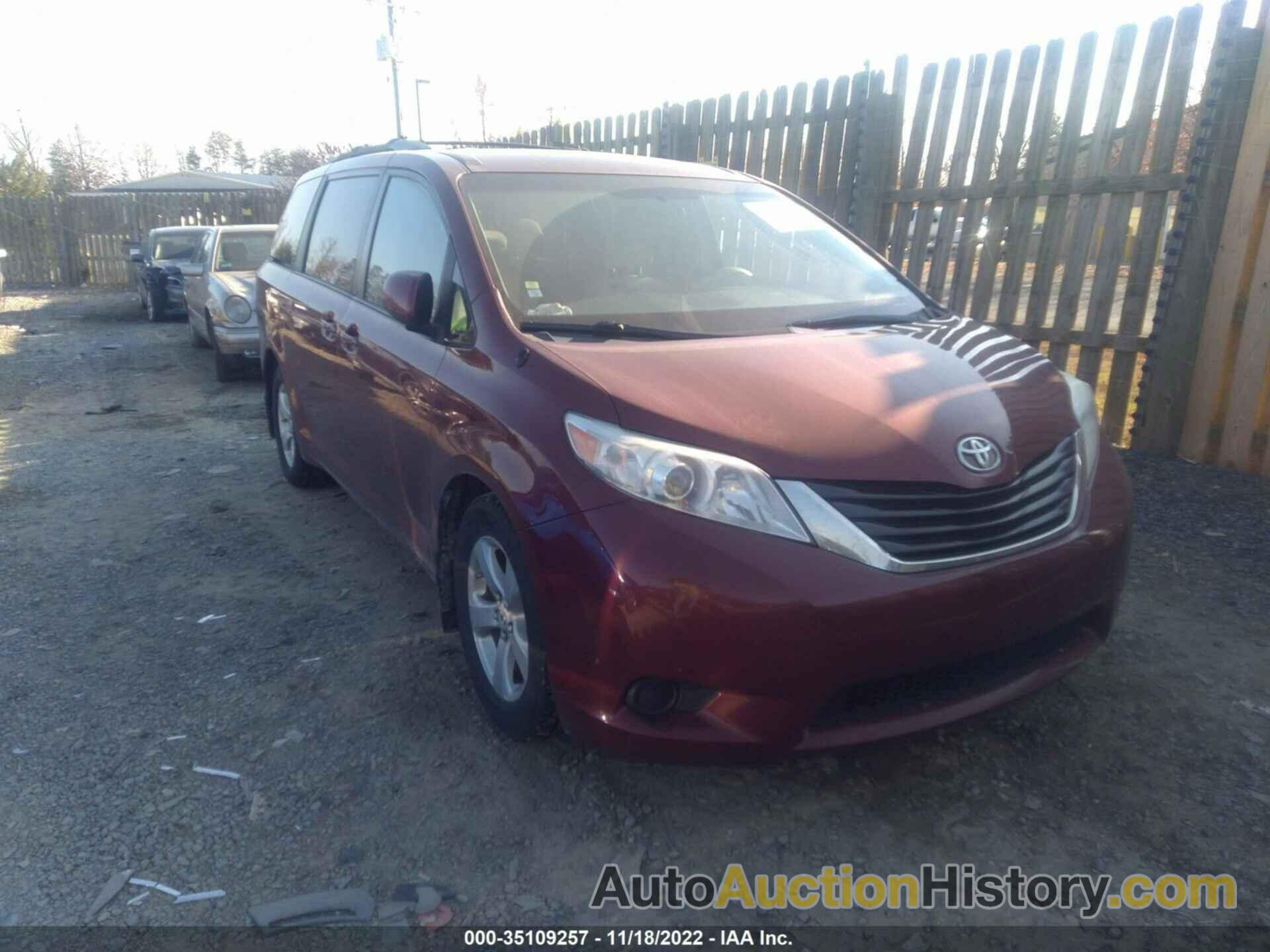 TOYOTA SIENNA LE, 5TDKK3DC9BS040666