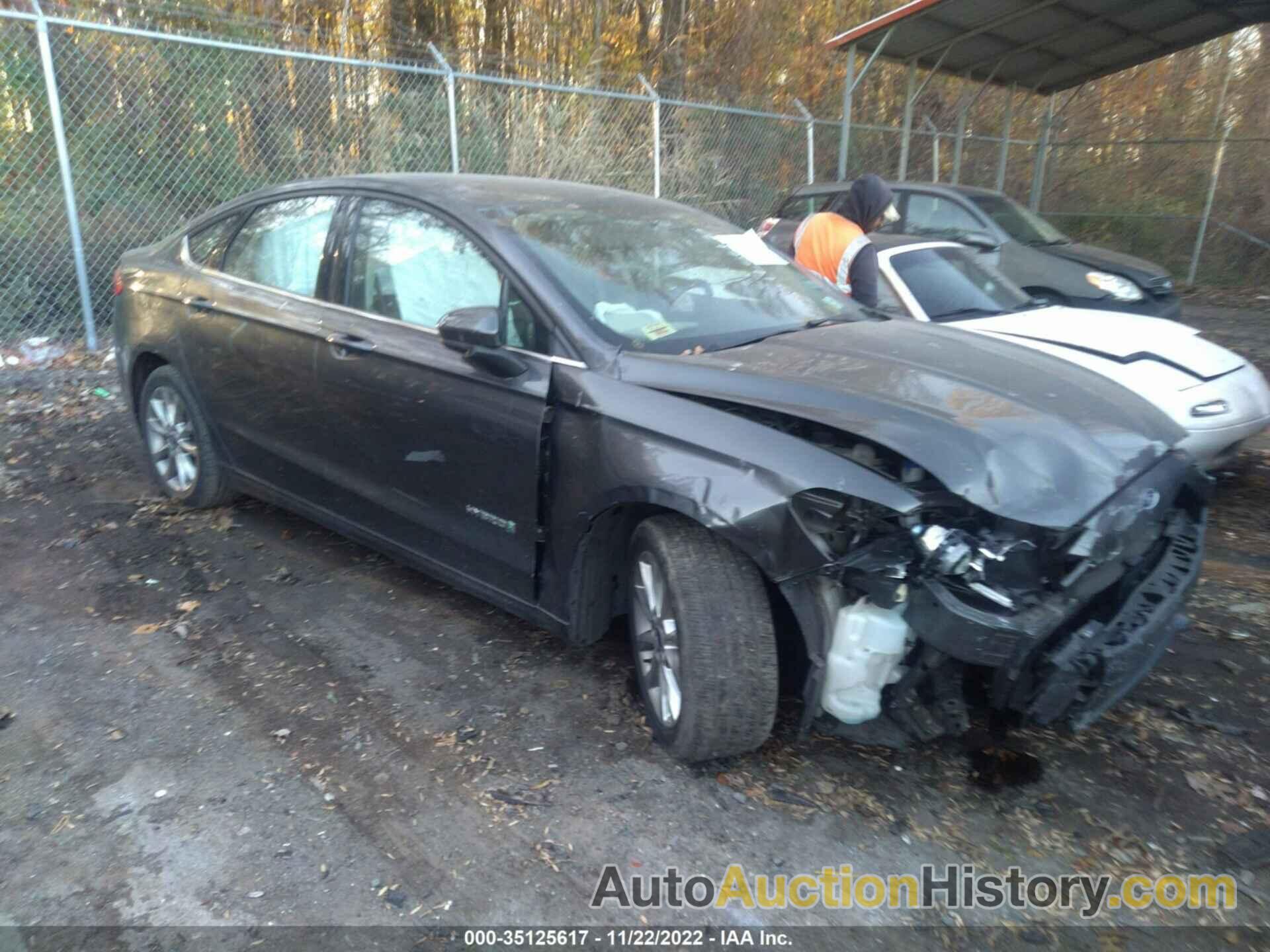 FORD FUSION HYBRID SE, 3FA6P0LU7HR237042