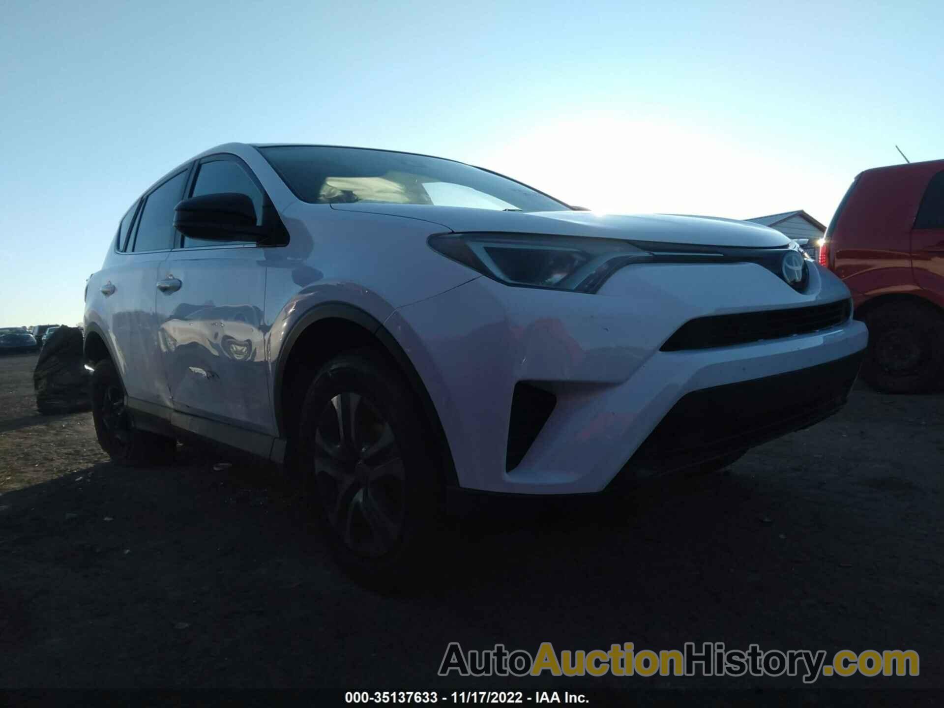 TOYOTA RAV4 LE, 2T3ZFREV1JW431796