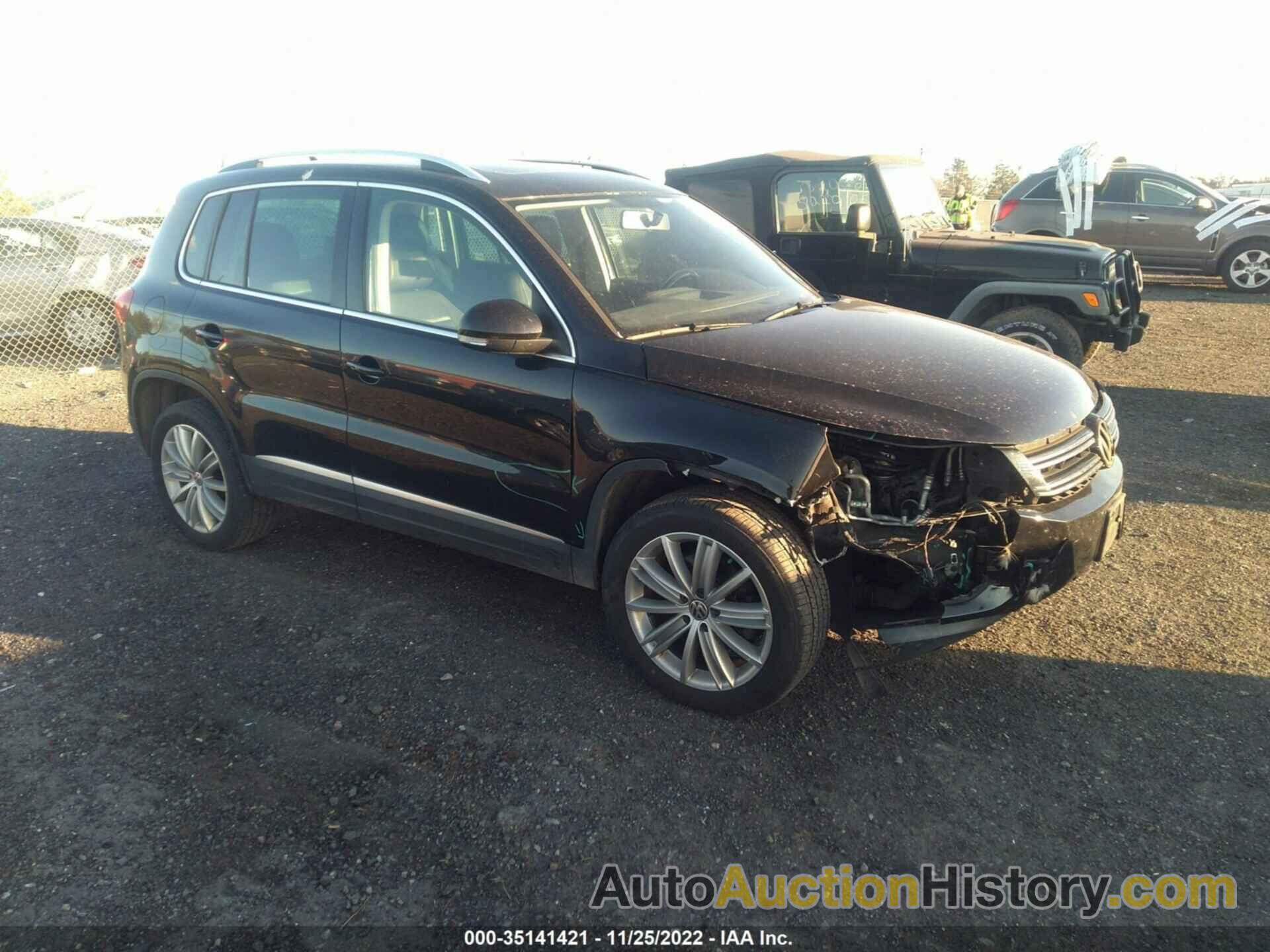 VOLKSWAGEN TIGUAN SEL, WVGBV3AX2EW526220